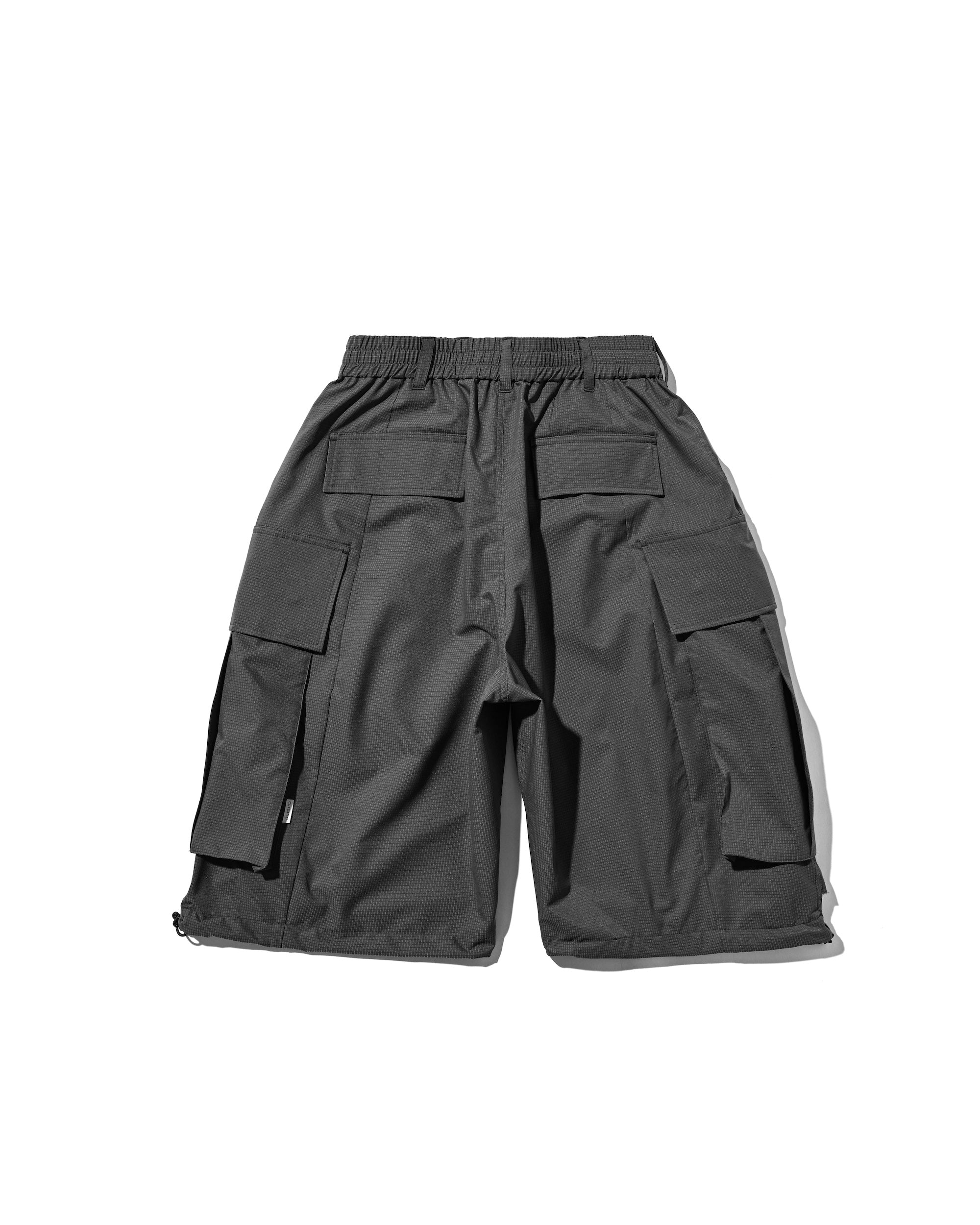 【4.11 SAT 20:00- IN STOCK】COOLDOTS® CITY MEGA POCKET BALLOON CARGO HALF PANTS (CHARCOAL)