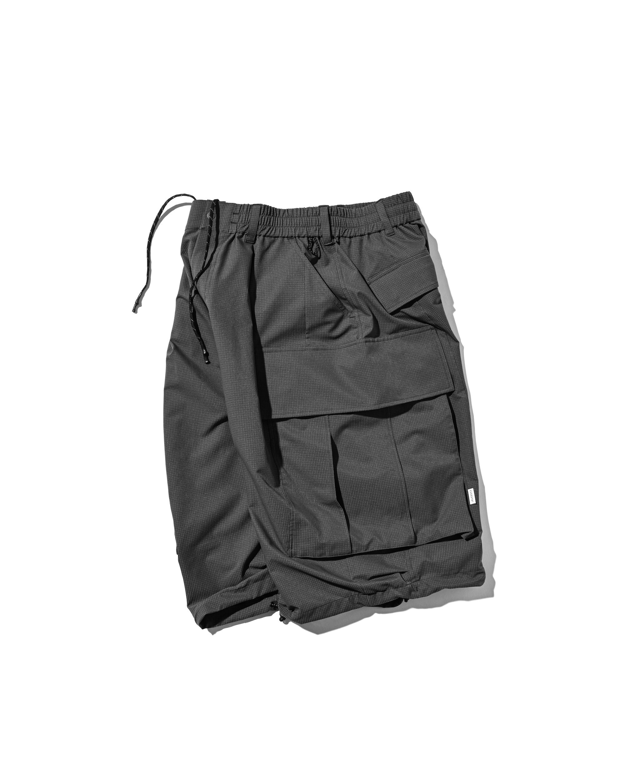 【4.11 SAT 20:00- IN STOCK】COOLDOTS® CITY MEGA POCKET BALLOON CARGO HALF PANTS (CHARCOAL)