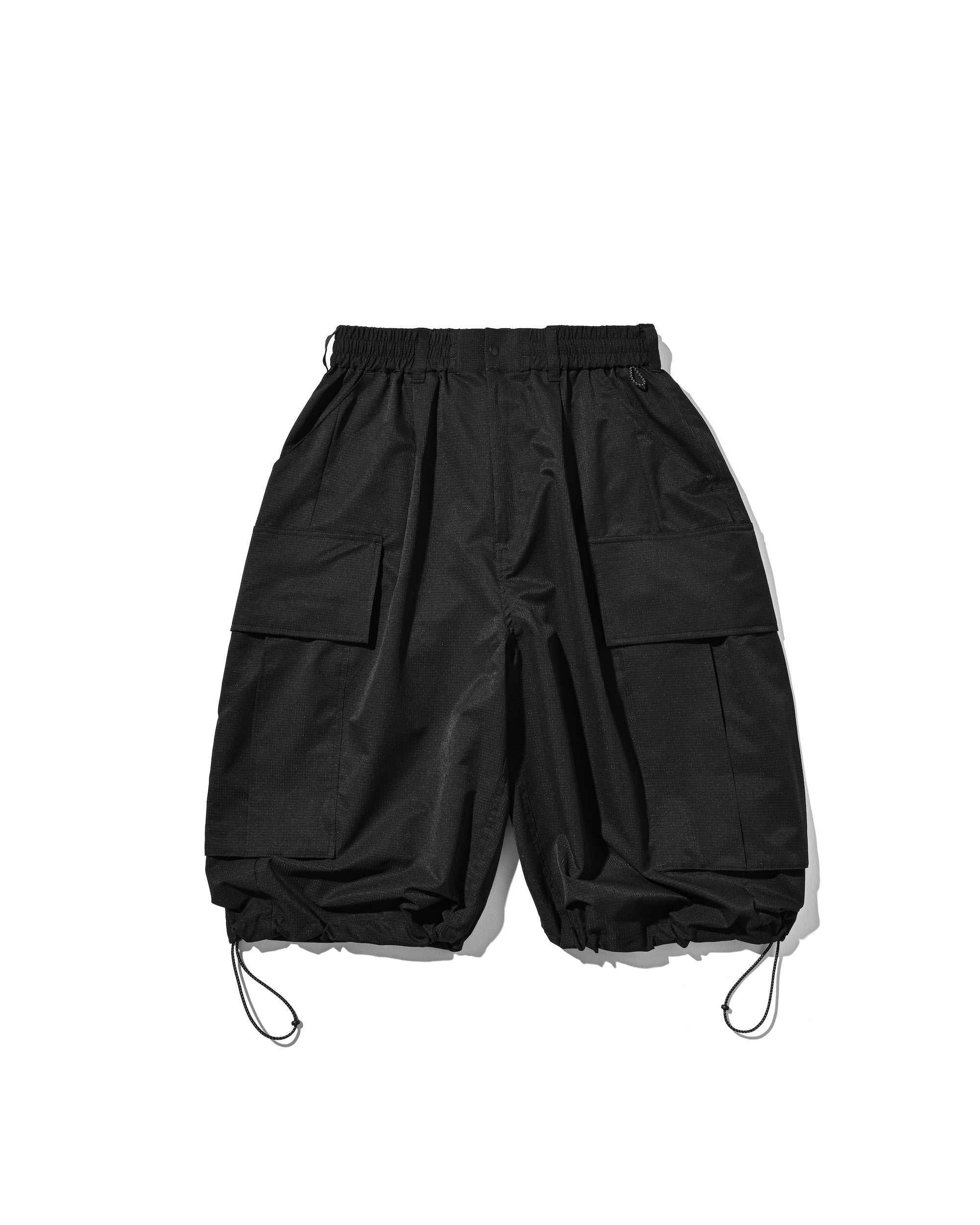 【4.11 SAT 20:00- IN STOCK】COOLDOTS® CITY MEGA POCKET BALLOON CARGO HALF PANTS (BLACK)