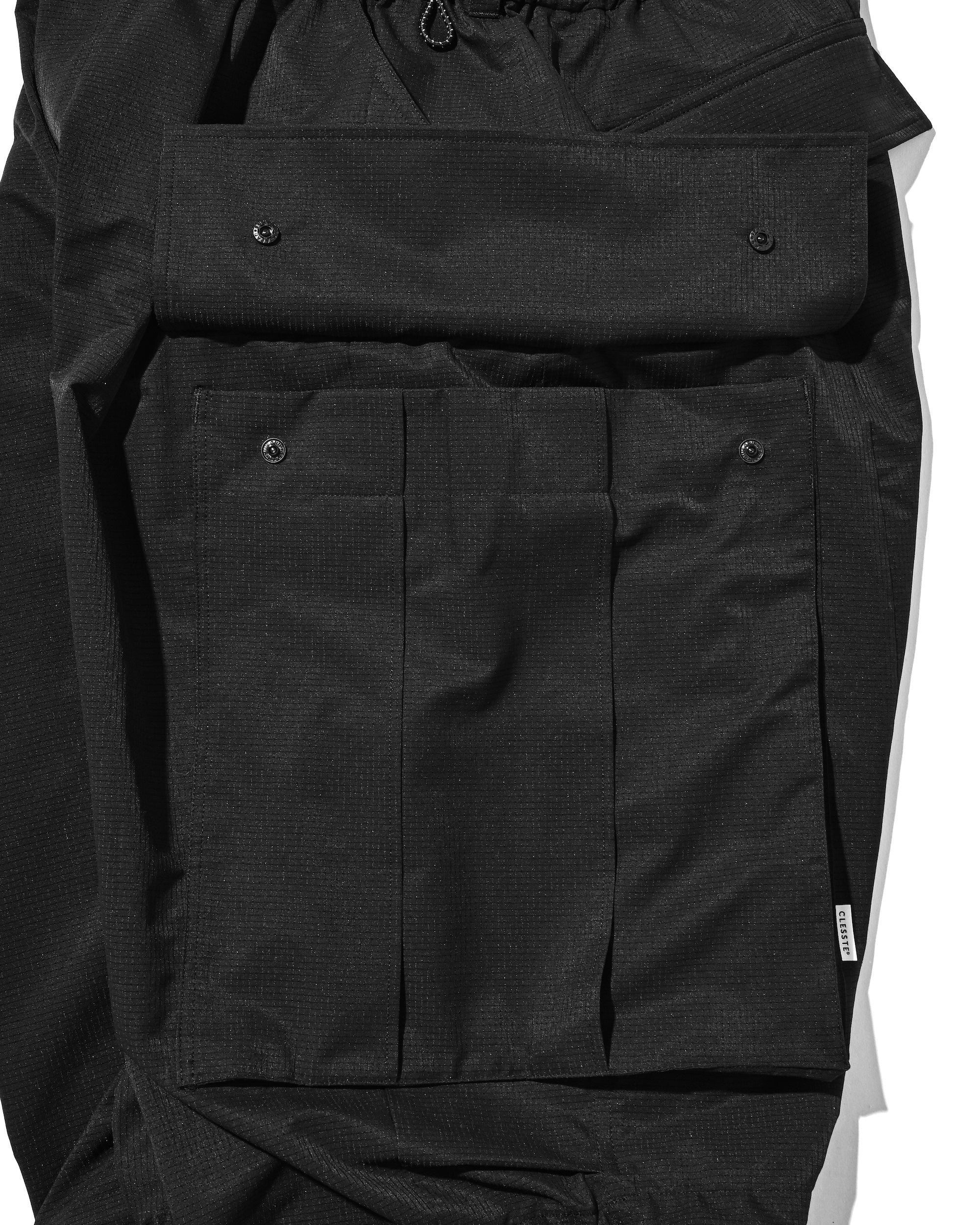 【4.11 SAT 20:00- IN STOCK】COOLDOTS® CITY MEGA POCKET BALLOON CARGO HALF PANTS (BLACK)