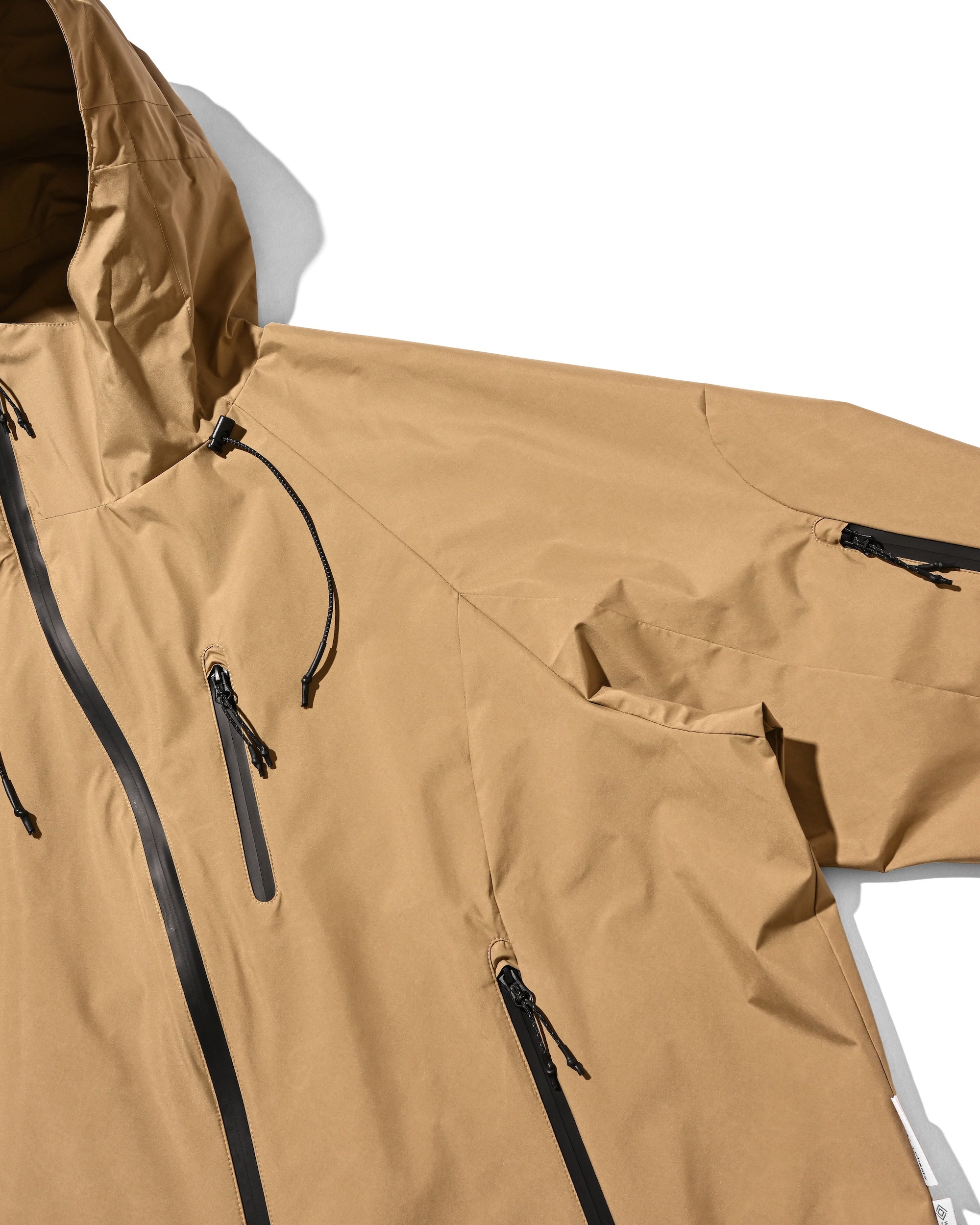 phenix WINDSTOPPER® by GORE-TEX LABS CITY MOUNTAIN JACKET (CAMEL BEIG phenix WINDSTOPPER® by GORE-TEX LABS CITY MOUNTAIN JACKET (CAMEL BEIG