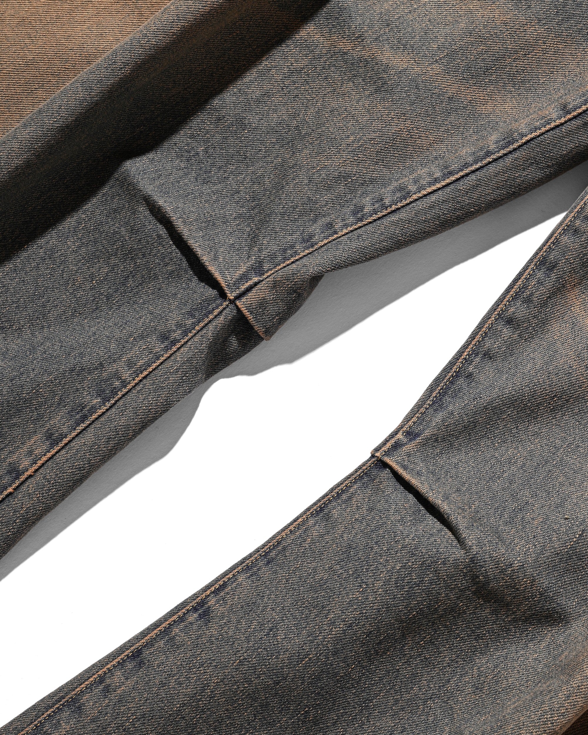 【10.1 WED 20:00- IN STOCK】VINTAGE DYED SELVEDGE DENIM BARREL LEG PANTS (VINTAGE BROWN)
