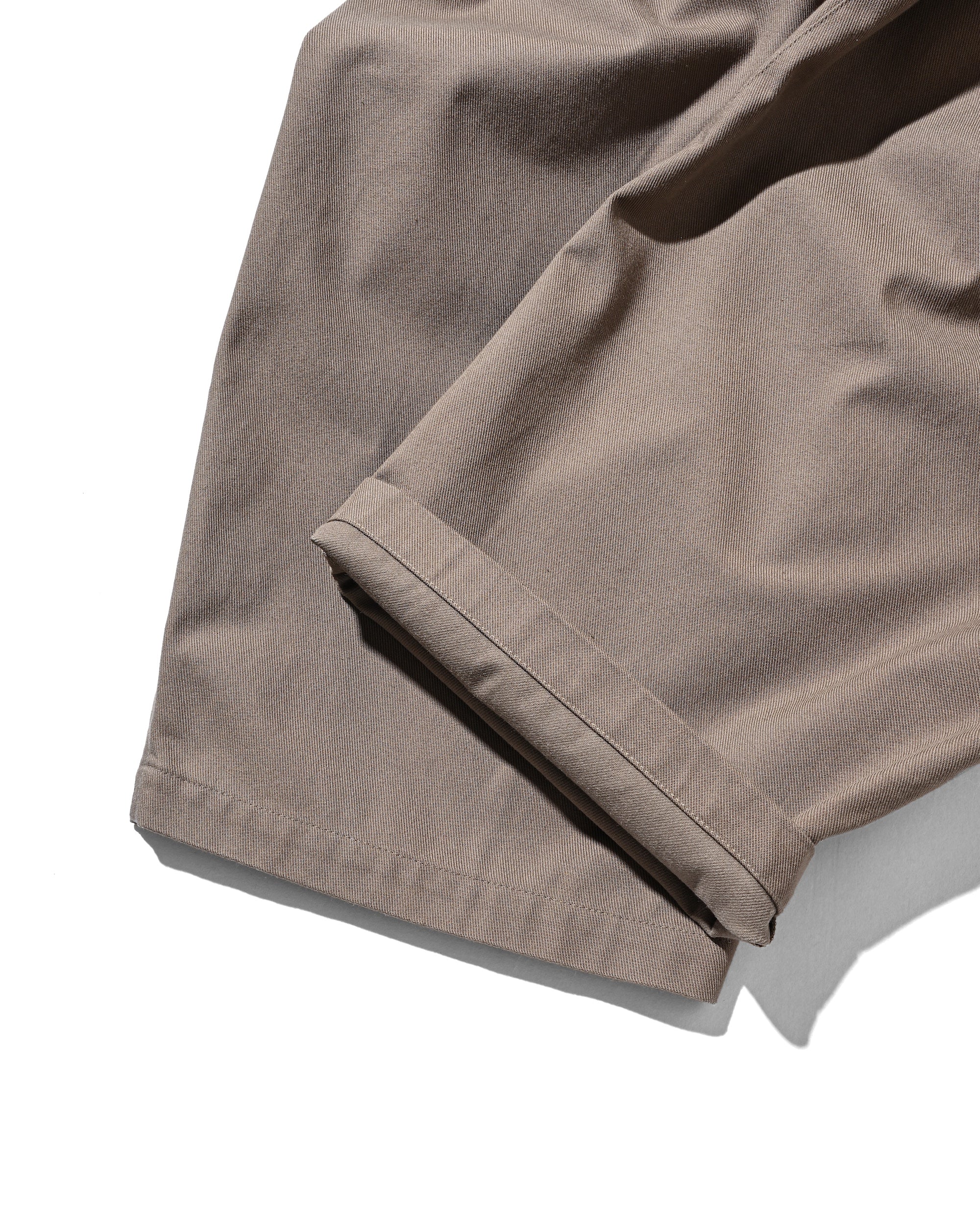 【4.25 SAT 20:00- IN STOCK】SIDE FLAP CURVE PANTS (MOCHA)