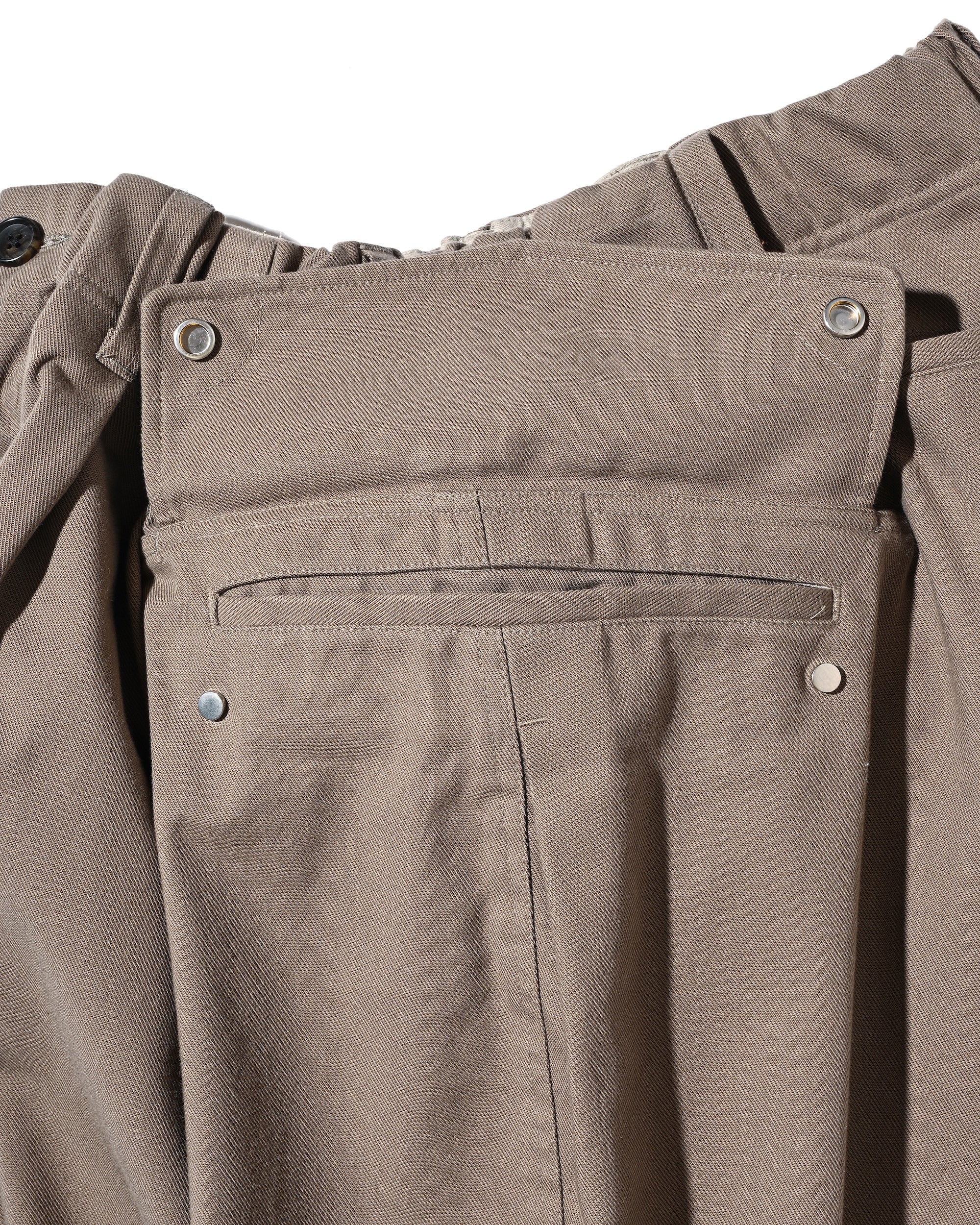【4.25 SAT 20:00- IN STOCK】SIDE FLAP CURVE PANTS (MOCHA)