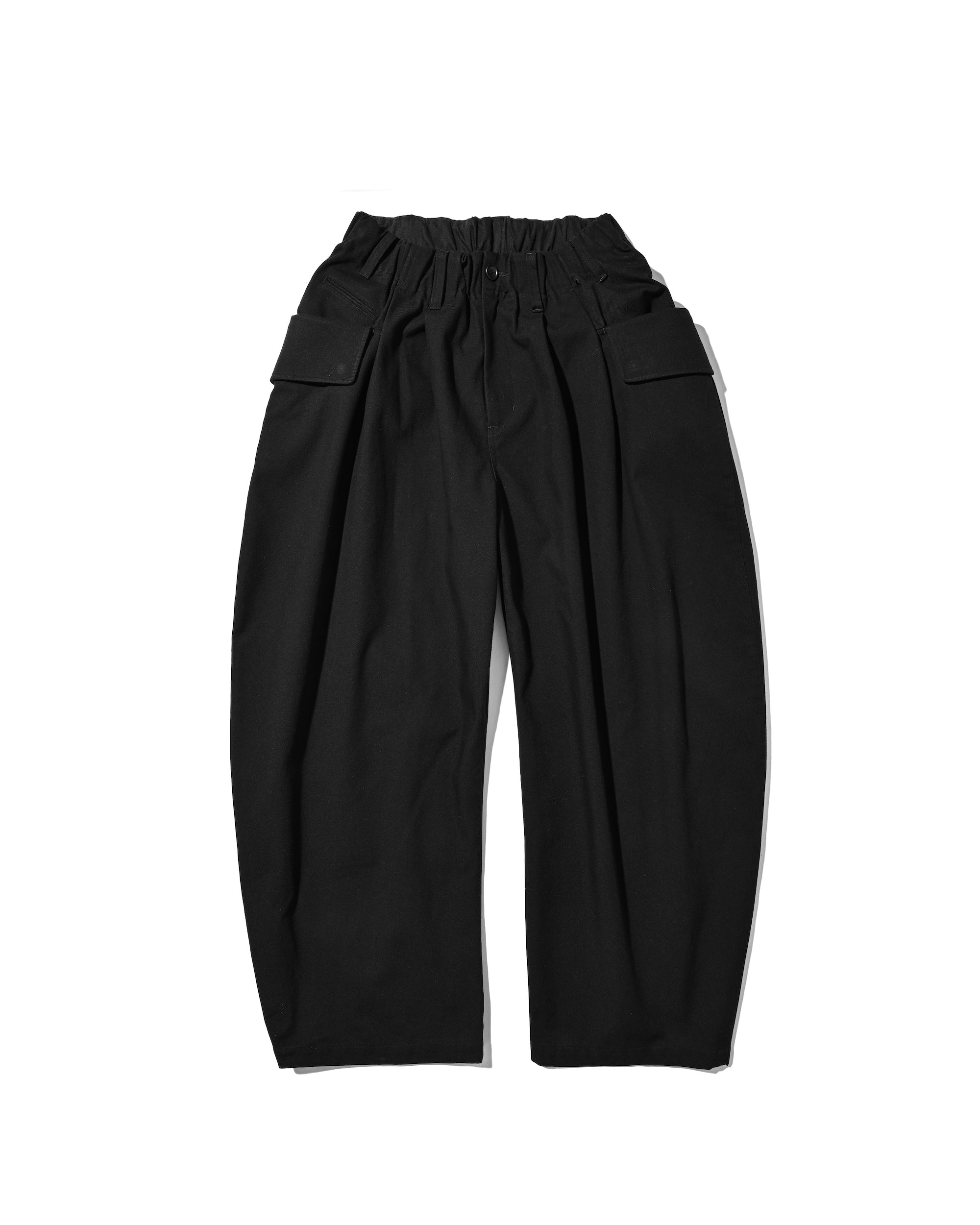 【4.25 SAT 20:00- IN STOCK】SIDE FLAP CURVE PANTS (BLACK)