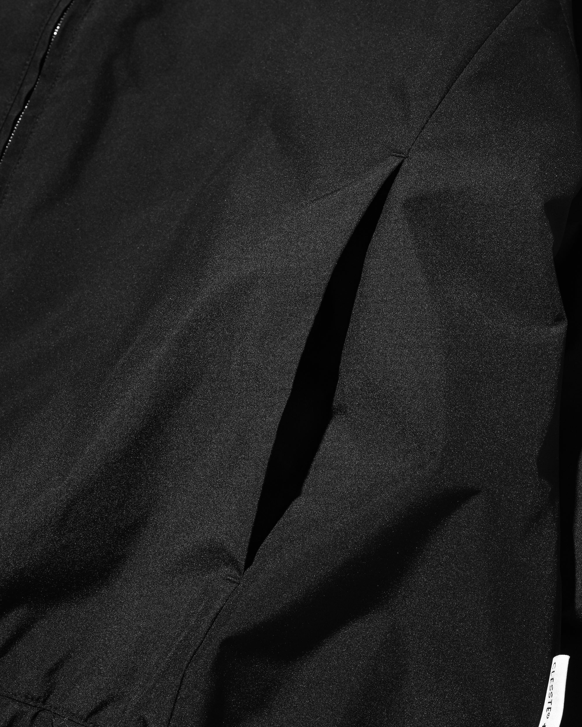 +PHENIX WINDSTOPPER® BY GORE-TEX LABS CITY CORE STAND JACKET (BLACK)