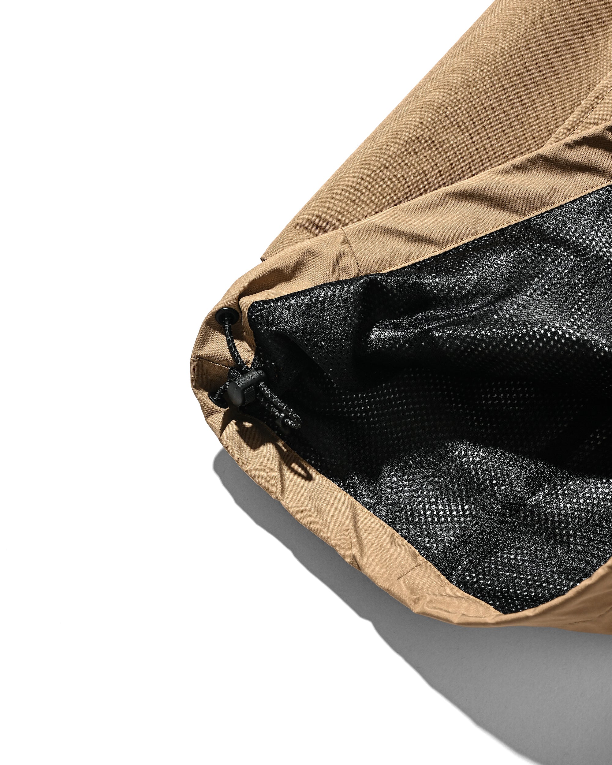 +PHENIX WINDSTOPPER® BY GORE-TEX LABS CITY MEGA POCKET BALLOON CARGO HALF PANTS (CAMEL BEIGE)