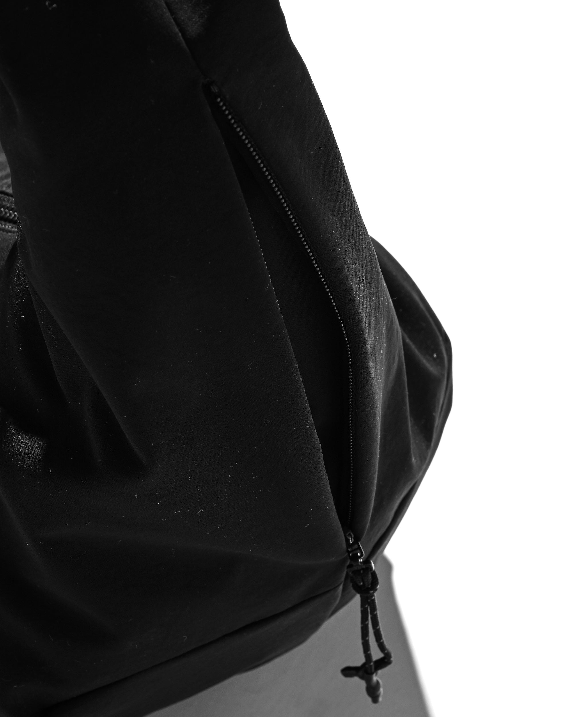 【6.21 SAT 20:00- IN STOCK】SOFT SHELL 2WAY SYSTEM SHOULDER BAG