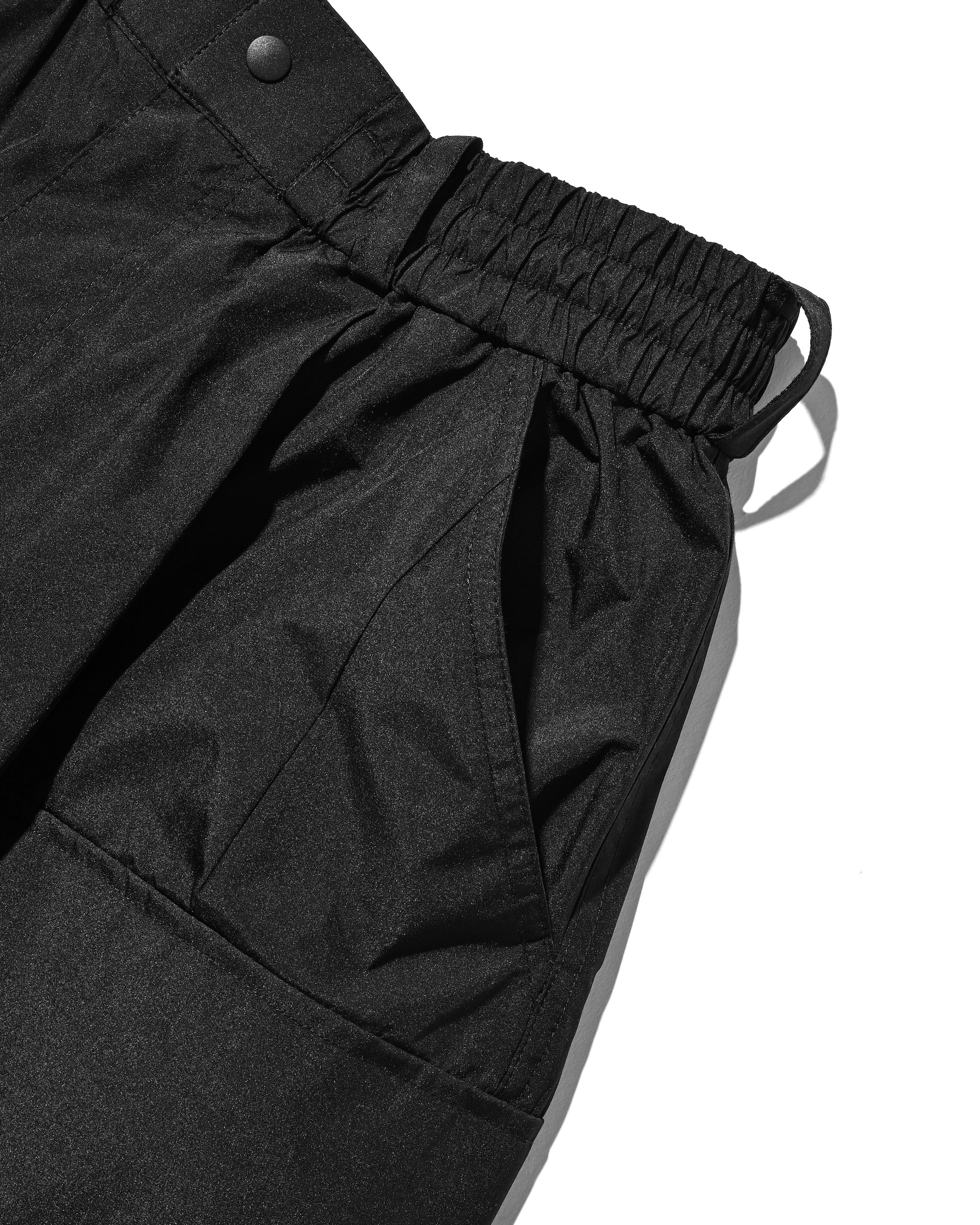 +PHENIX WINDSTOPPER® BY GORE-TEX LABS CITY MEGA POCKET BALLOON CARGO HALF PANTS(BLACK)