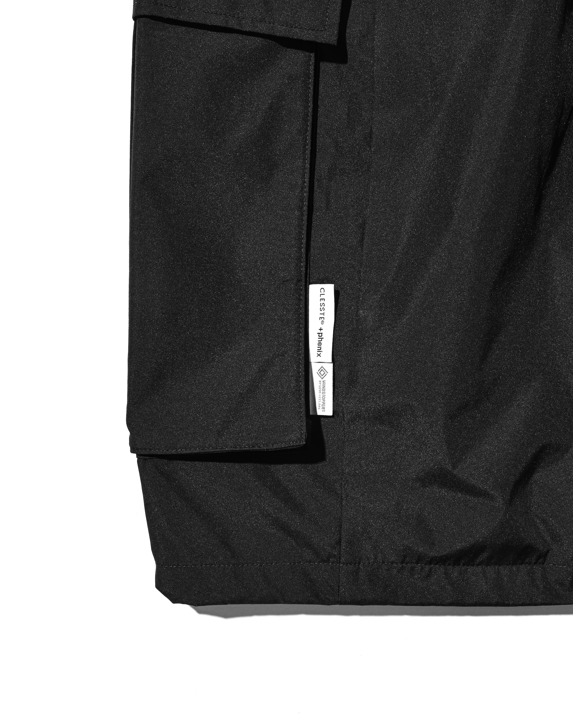 +PHENIX WINDSTOPPER® BY GORE-TEX LABS CITY MEGA POCKET BALLOON CARGO HALF PANTS(BLACK)