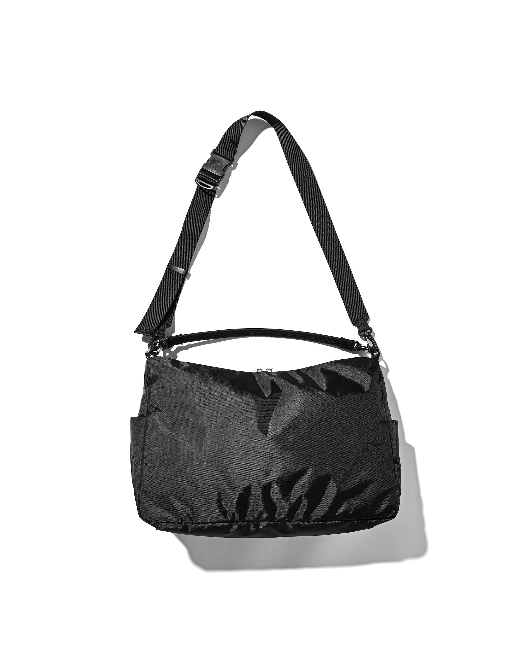 【新品未使用】CLESSTE DAYOFF BAG (BLACK) 2WAY DAYOFF BAG LARGE (BLACK)