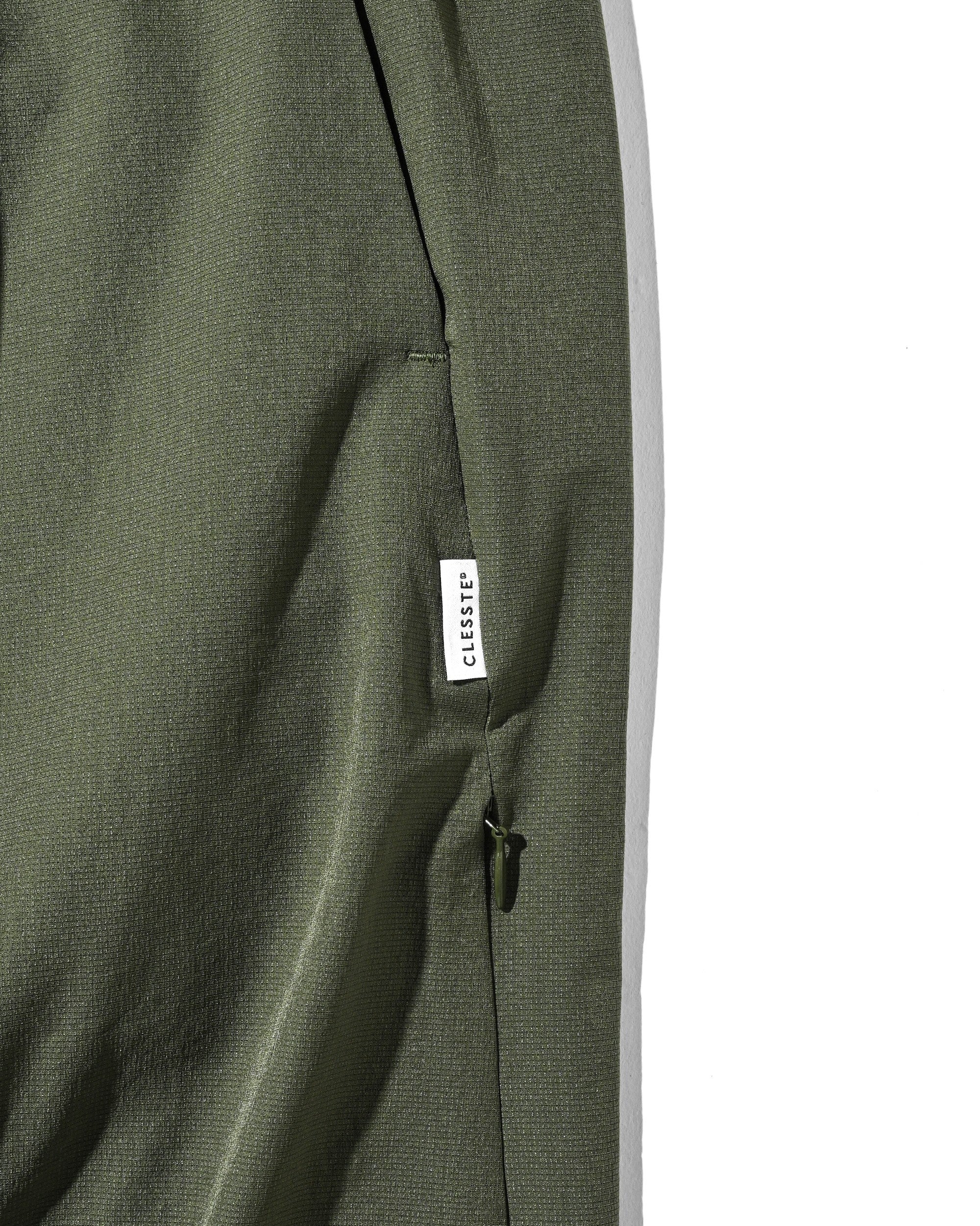 【6.3 WED 20:00- IN STOCK】COOLDOTS® CITY BARREL LEG PANTS（OLIVE）