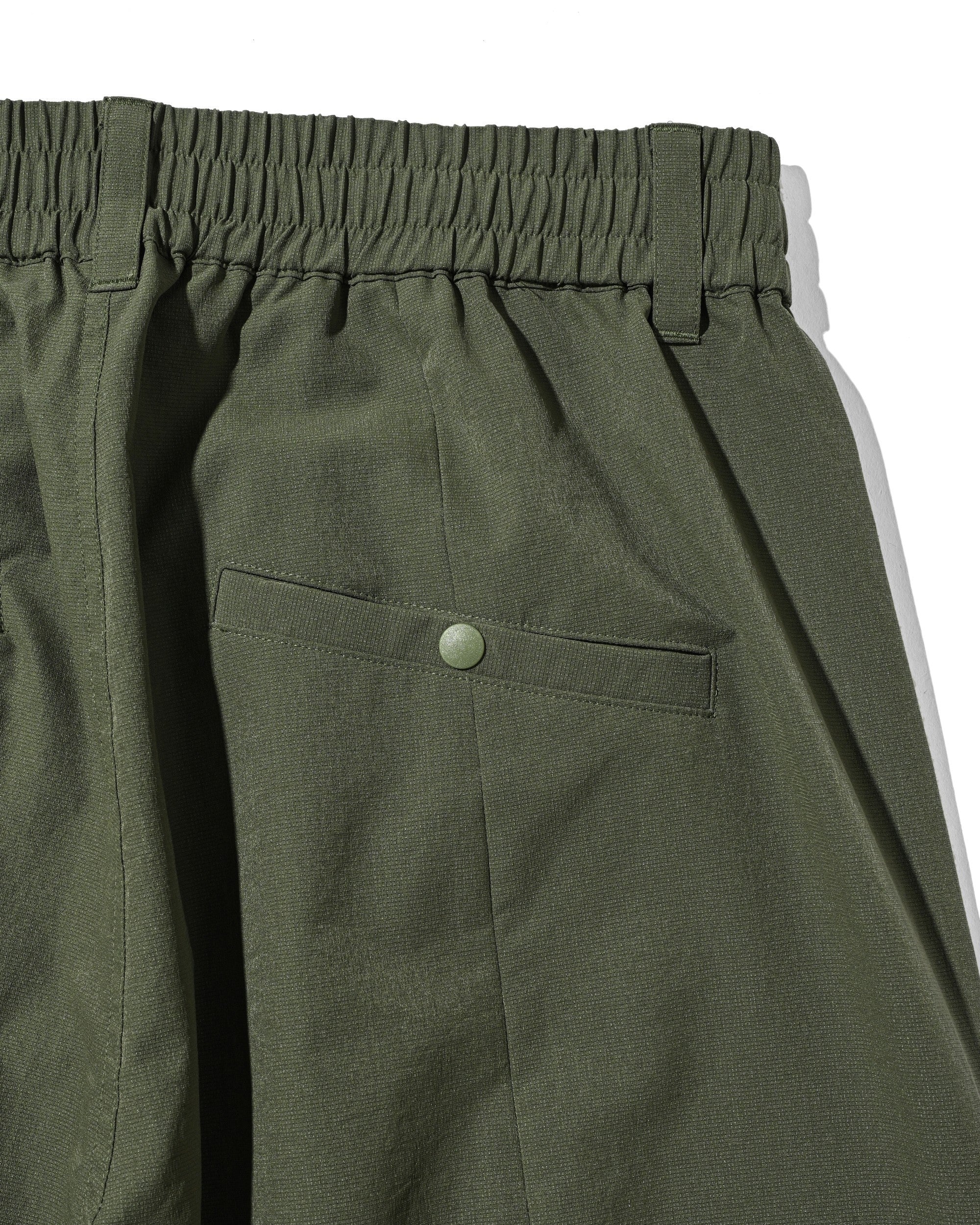 【6.3 WED 20:00- IN STOCK】COOLDOTS® CITY BARREL LEG PANTS（OLIVE）