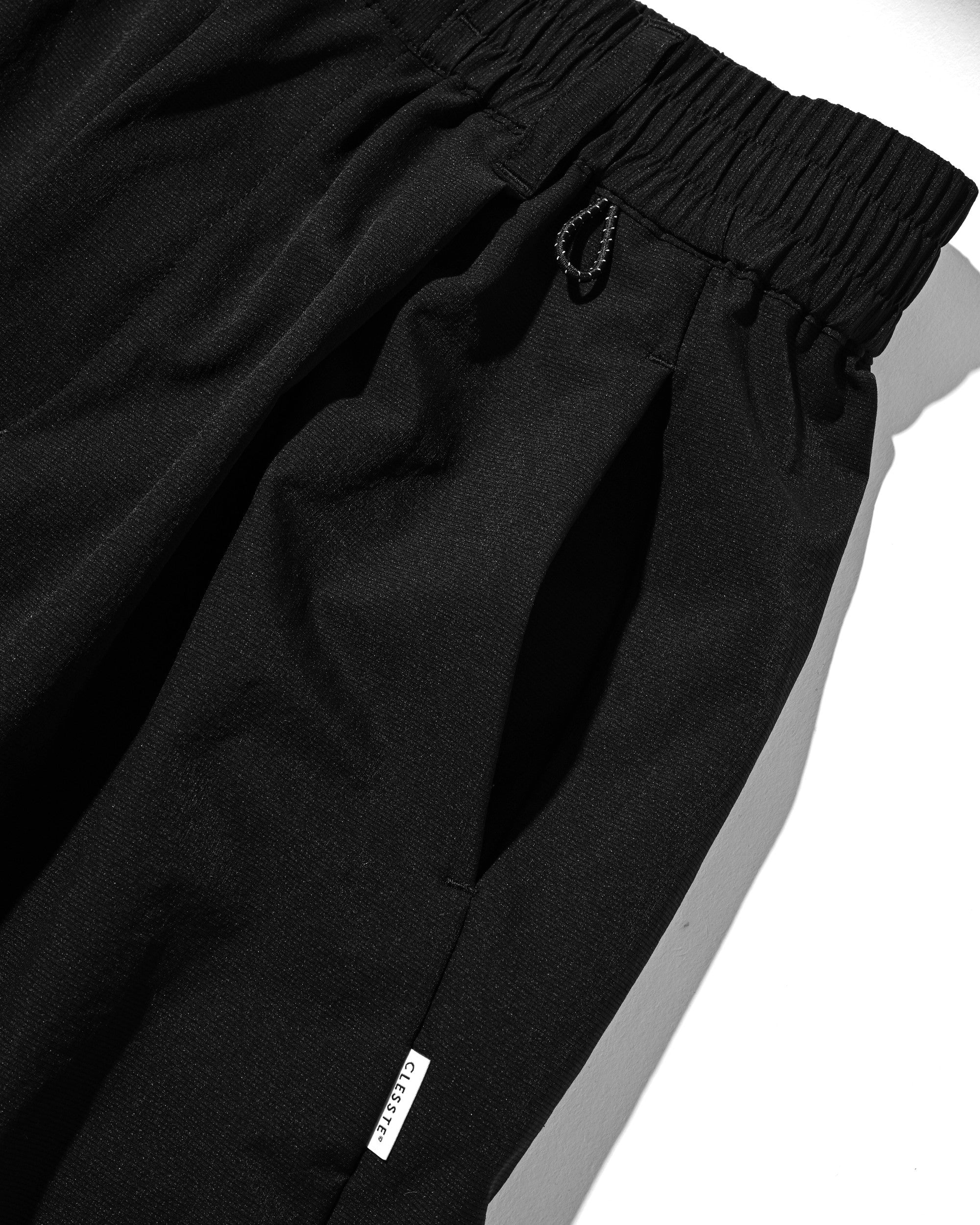 6.3 WED 20:00- IN STOCK】COOLDOTS® CITY BARREL LEG PANTS（BLACK）