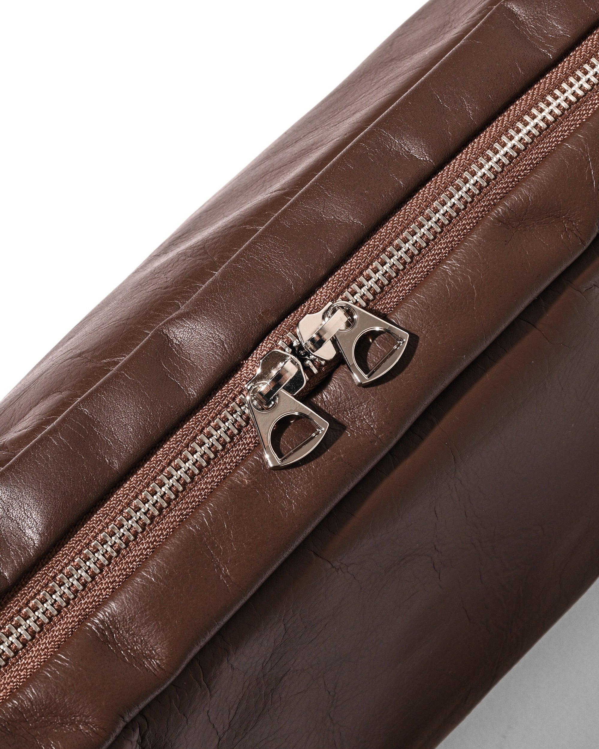 【8.5 WED 20:00- IN STOCK】LEATHER HOLIDAY BAG (BROWN)