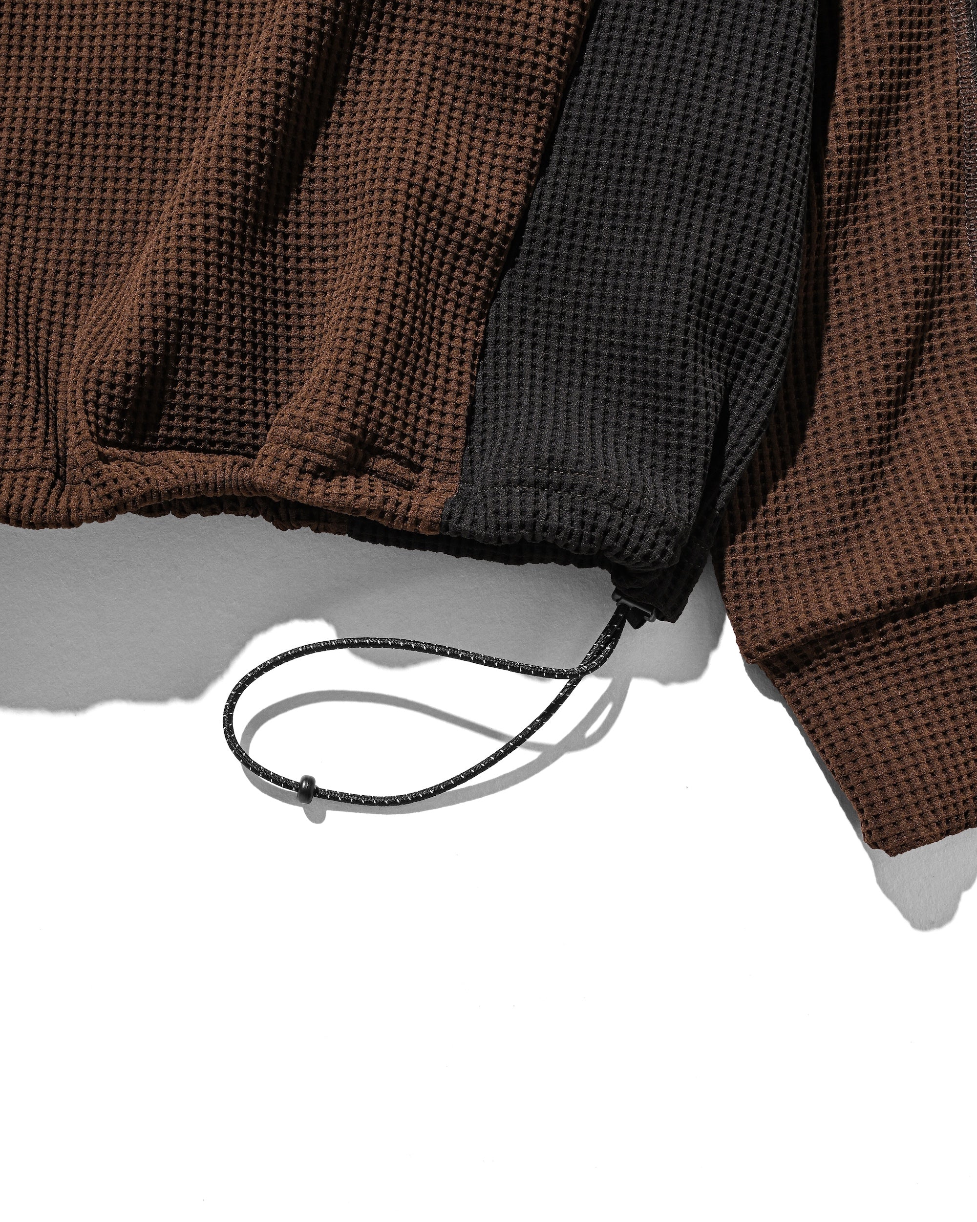 CITY LIGHT THERMAL HALF ZIP HOODIE (BROWN×BLACK)