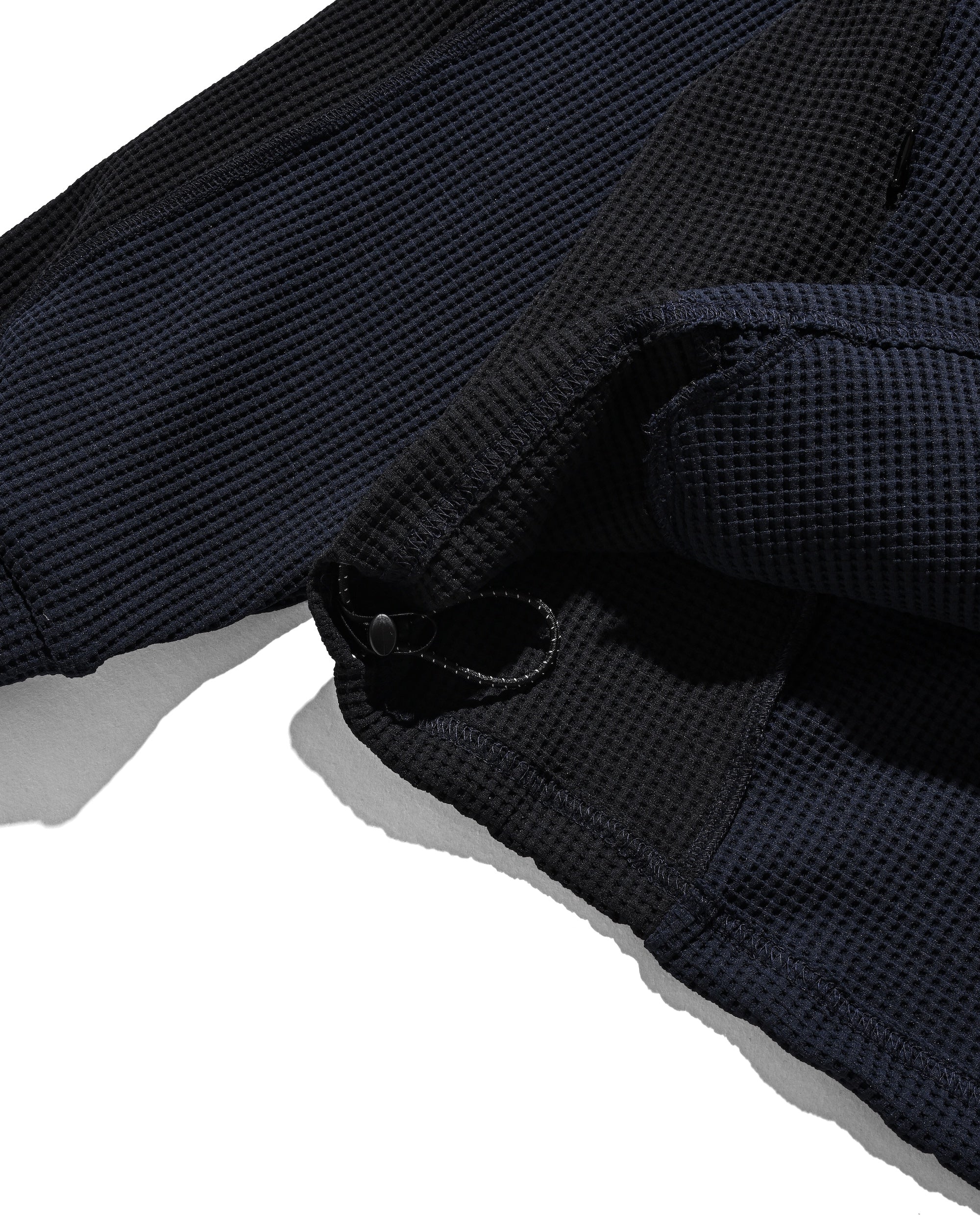 CITY LIGHT THERMAL HALF ZIP HOODIE (NAVY×BLACK)