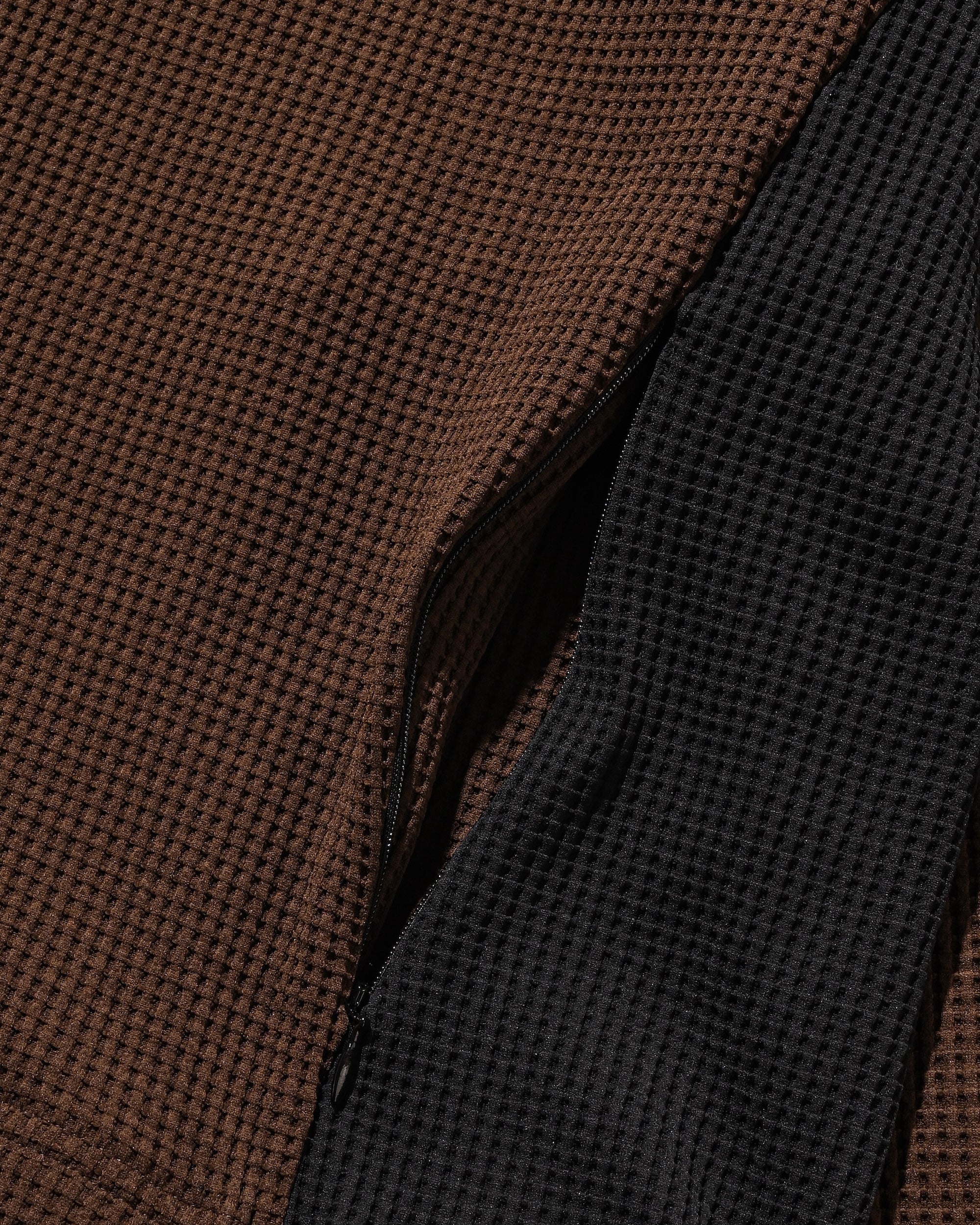 CITY LIGHT THERMAL ZIP UP (BROWN×BLACK)