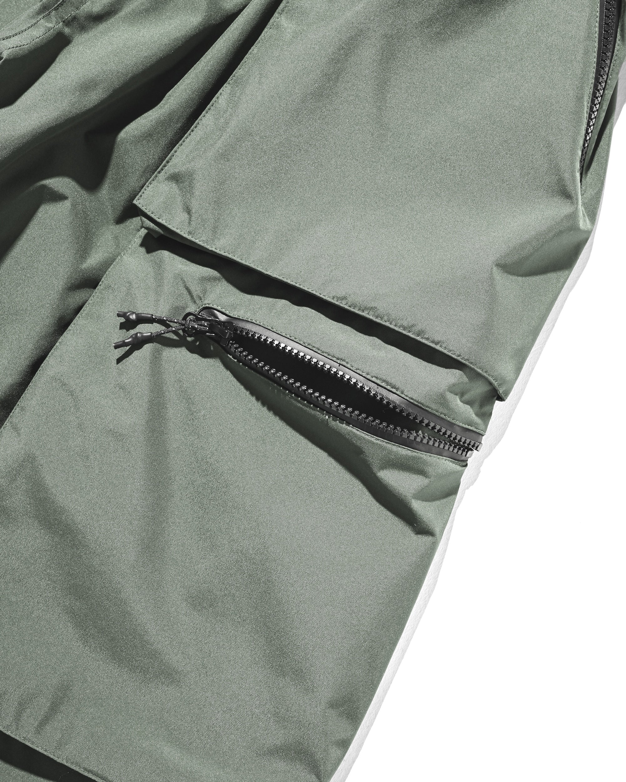 +phenix WINDSTOPPER® by GORE-TEX LABS CITY MILITARY CURVE PANTS (MILITARY GREEN)