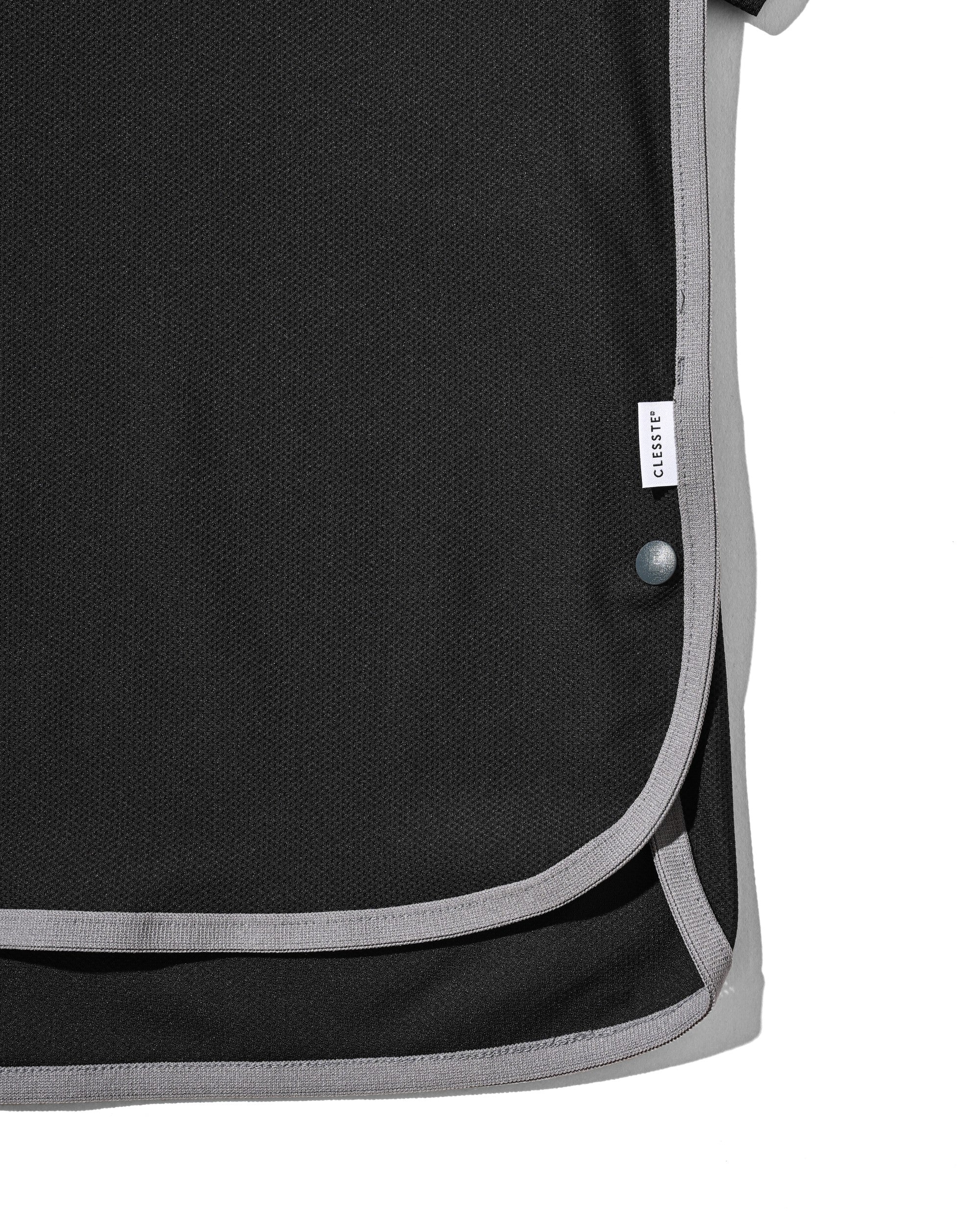 【6.24 WED 20:00- IN STOCK】TECH TEXTURED CITY S/S POLO (CHARCOAL GRAY)