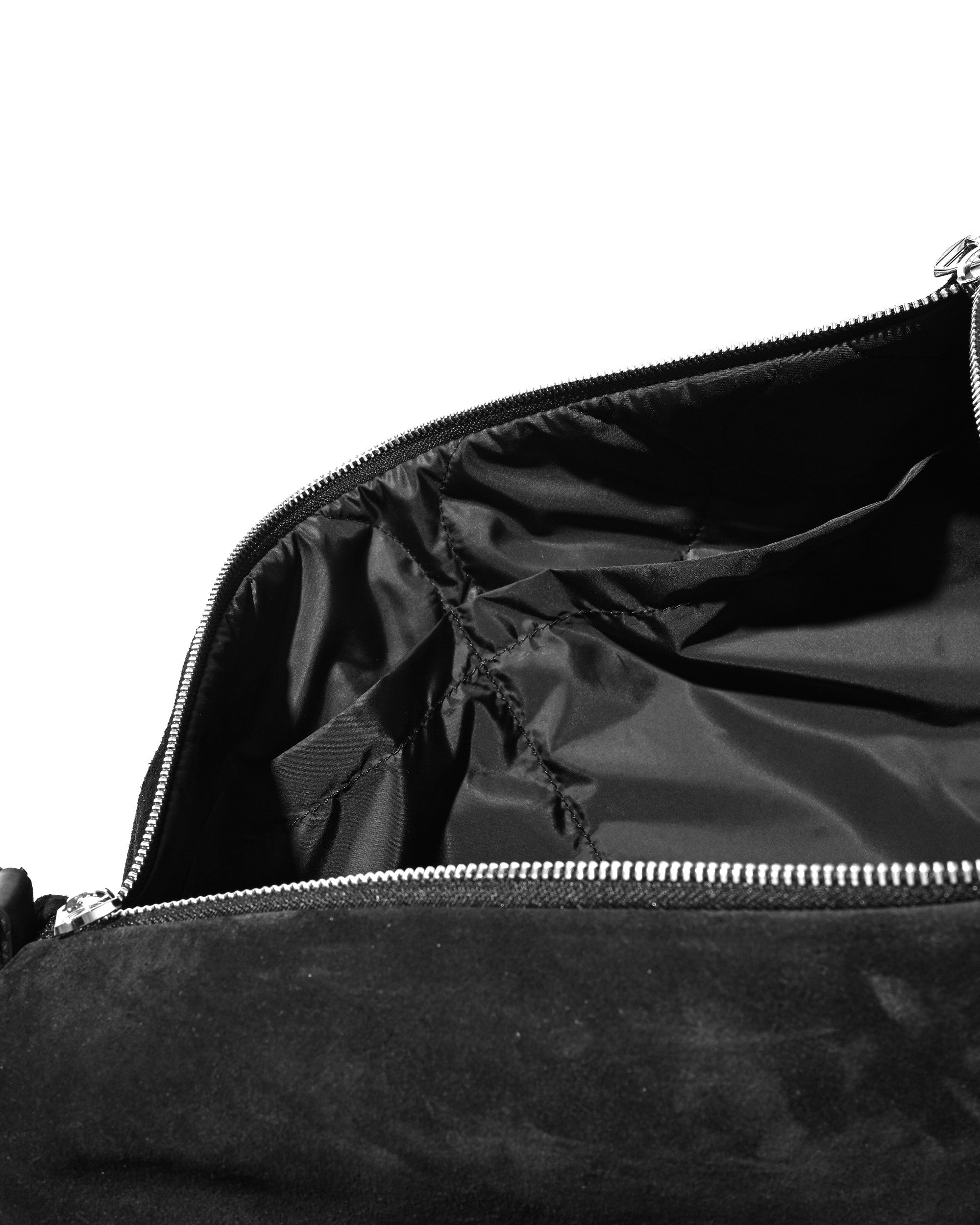 SUEDE DAYOFF BAG LARGE (BLACK)