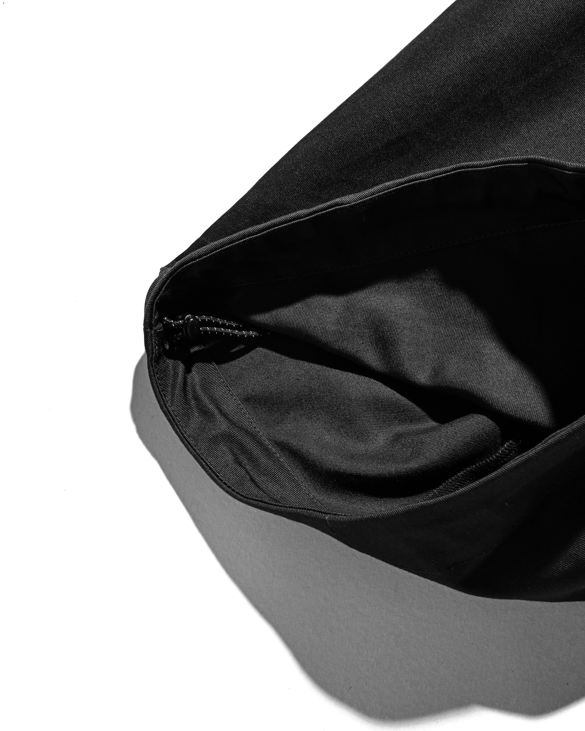 【11.12 WED 20:00- IN STOCK】CITY MASSIVE UTILITY PANTS (BLACK)