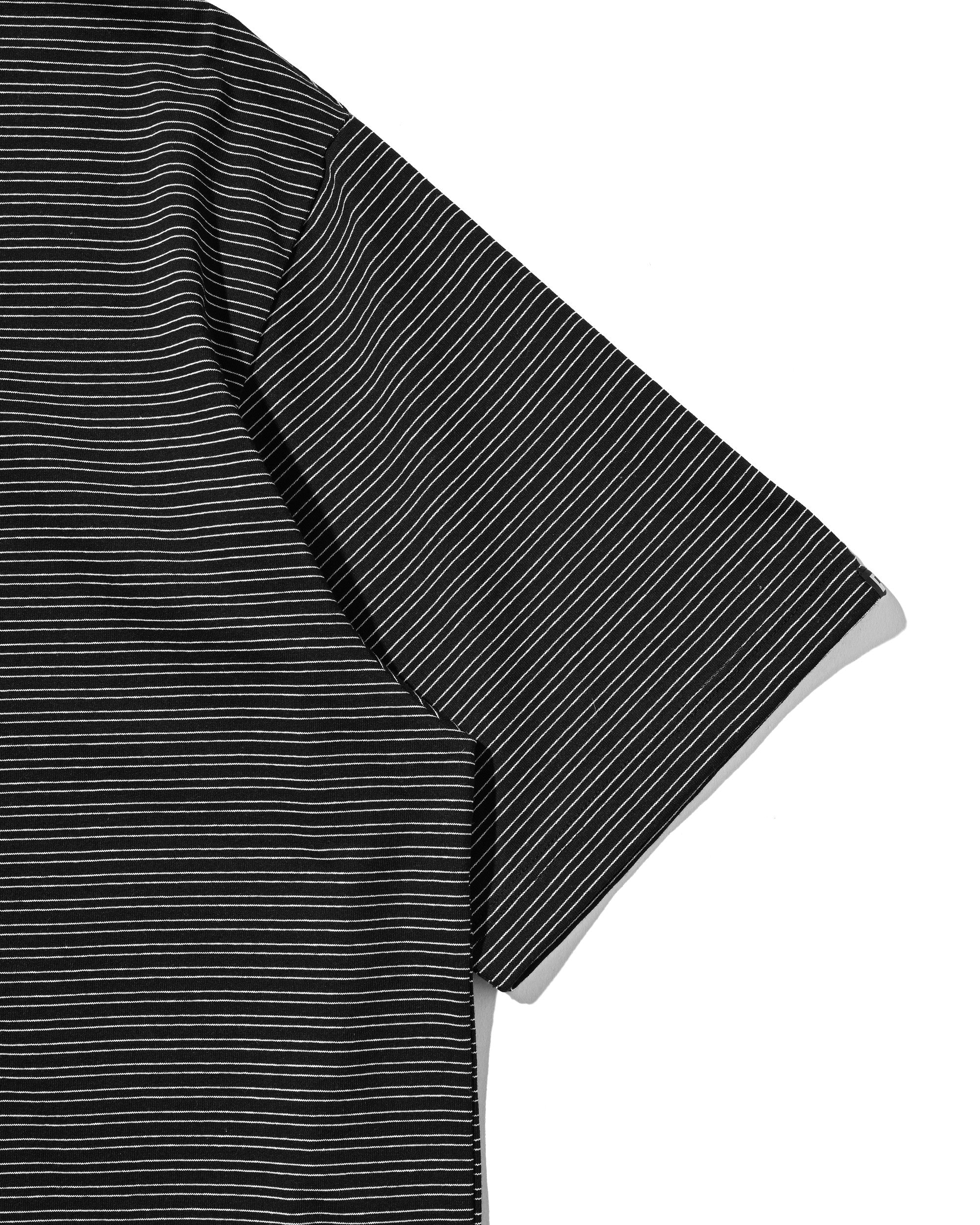 MICRO STRIPE S/S T-SHIRT WITH DRAWSTRINGS (BLACK)
