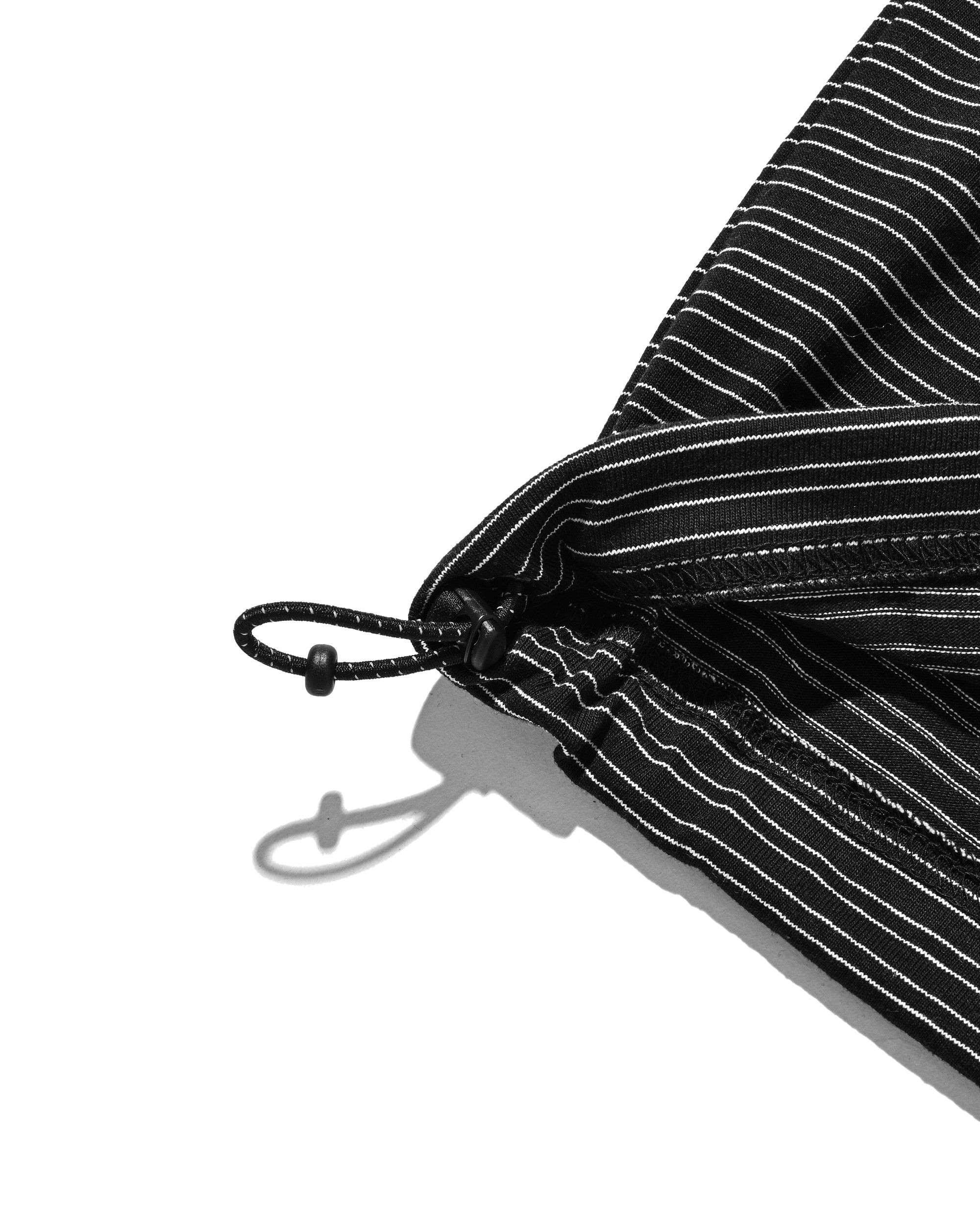 MICRO STRIPE S/S T-SHIRT WITH DRAWSTRINGS (BLACK)