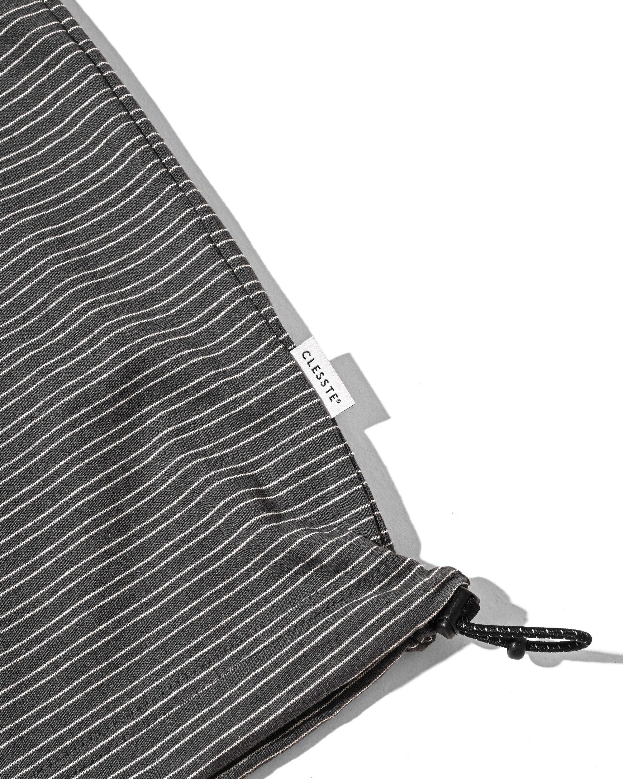 MICRO STRIPE S/S T-SHIRT WITH DRAWSTRINGS (GRAY)