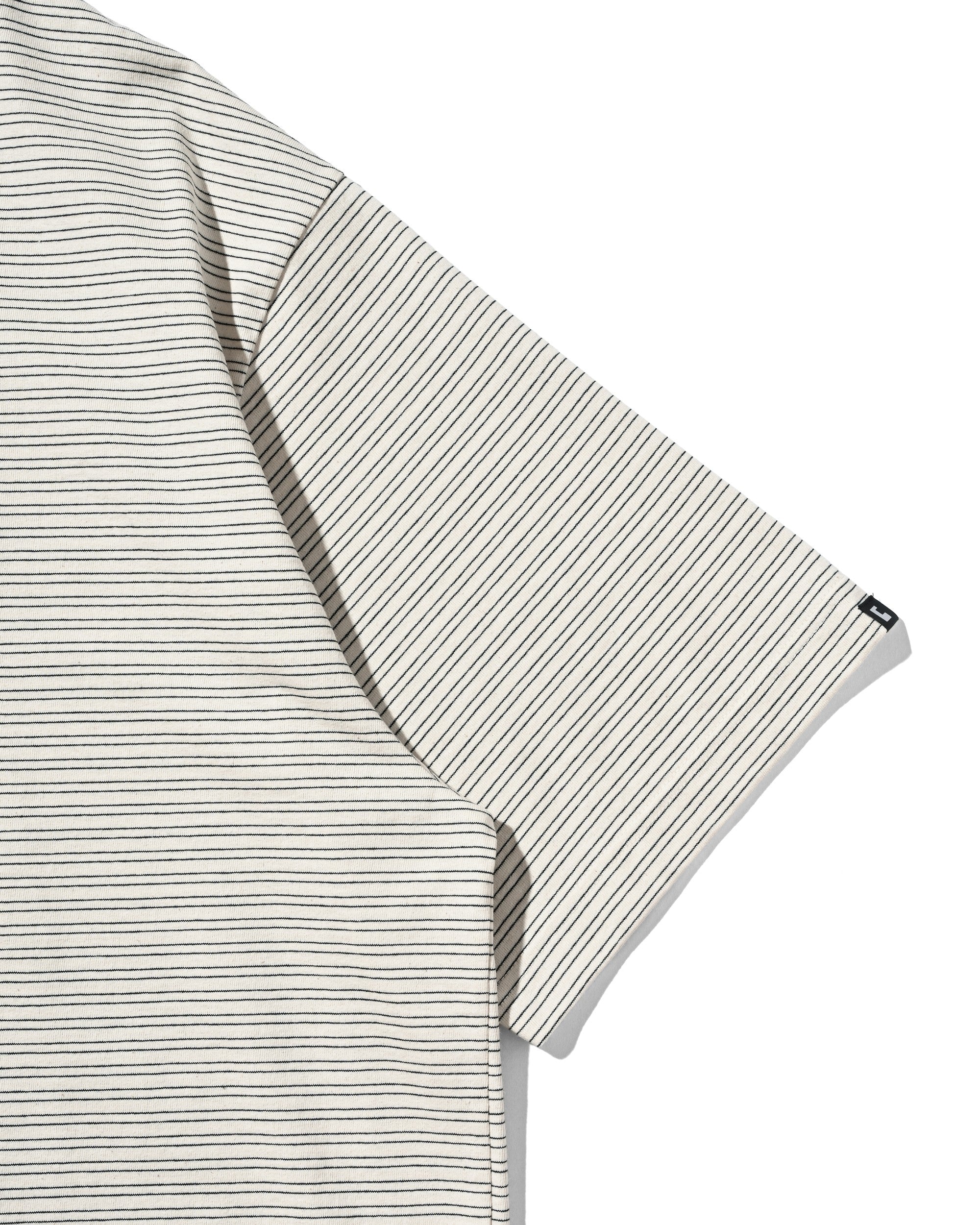 【7.4 SAT 20:00- IN STOCK】MICRO STRIPE S/S T-SHIRT WITH DRAWSTRINGS (IVORY)