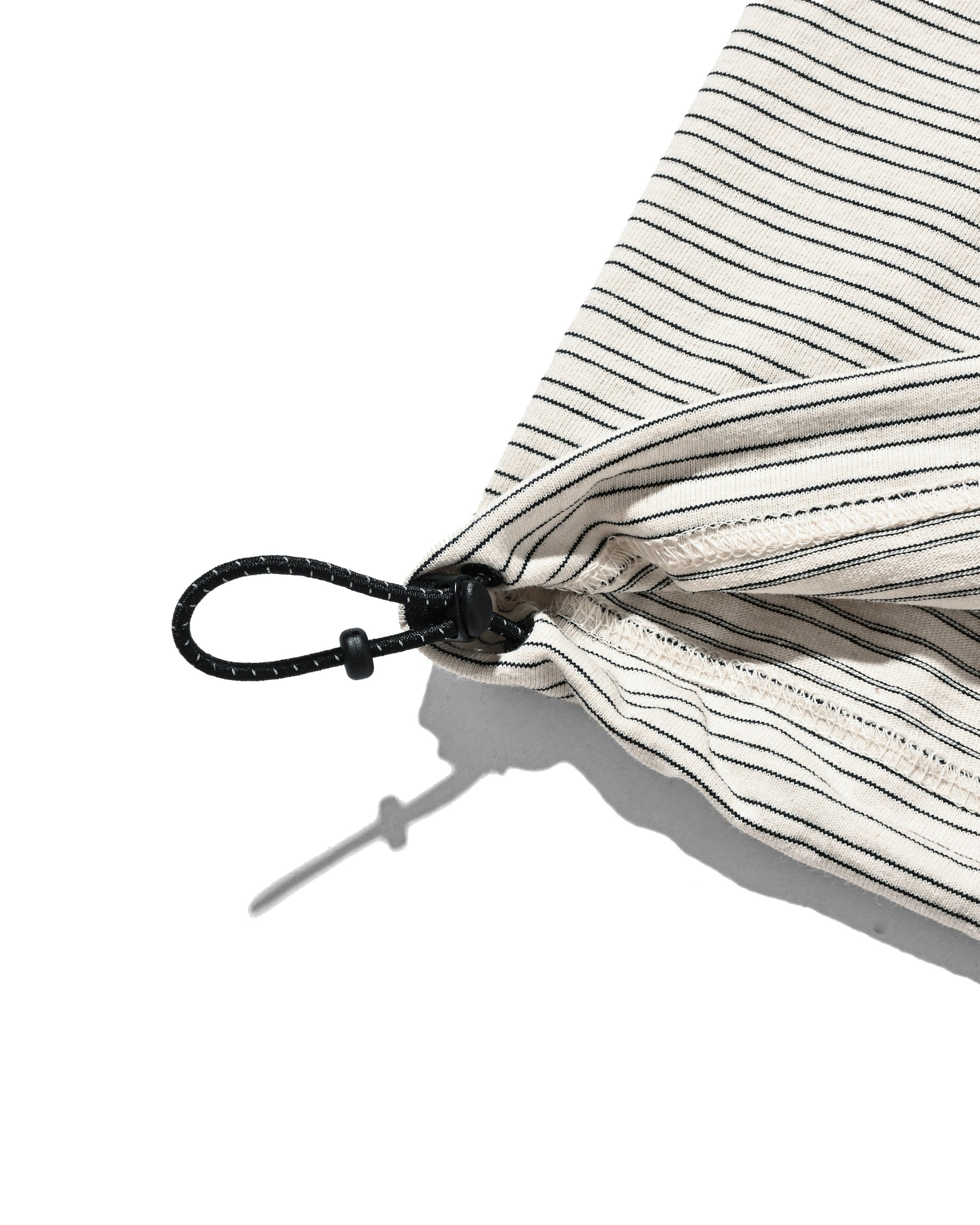 【7.4 SAT 20:00- IN STOCK】MICRO STRIPE S/S T-SHIRT WITH DRAWSTRINGS (IVORY)