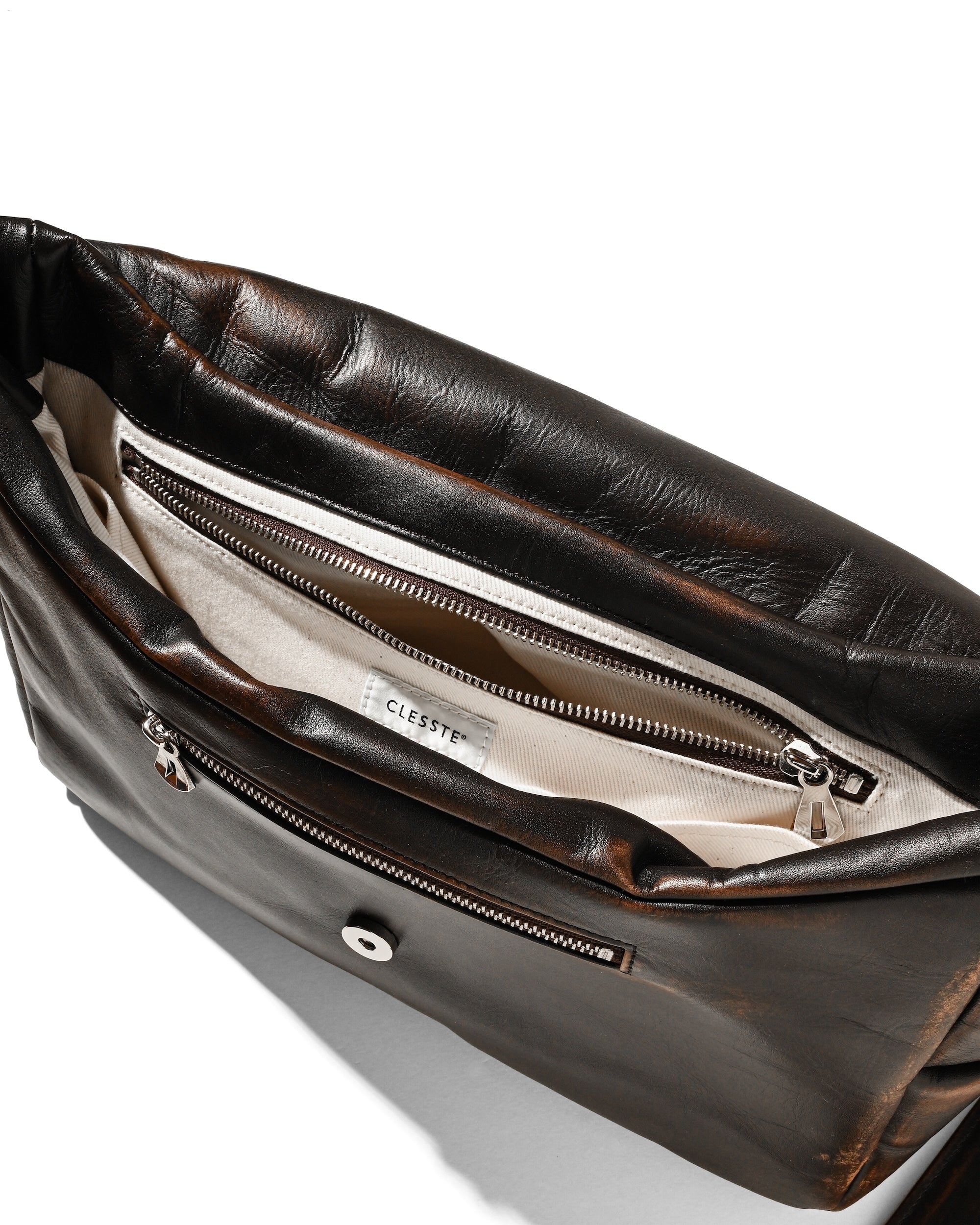 【12.10 WED 20:00- IN STOCK】VINTAGE LEATHER PADDED FLAP HOLIDAY BAG (BROWN)