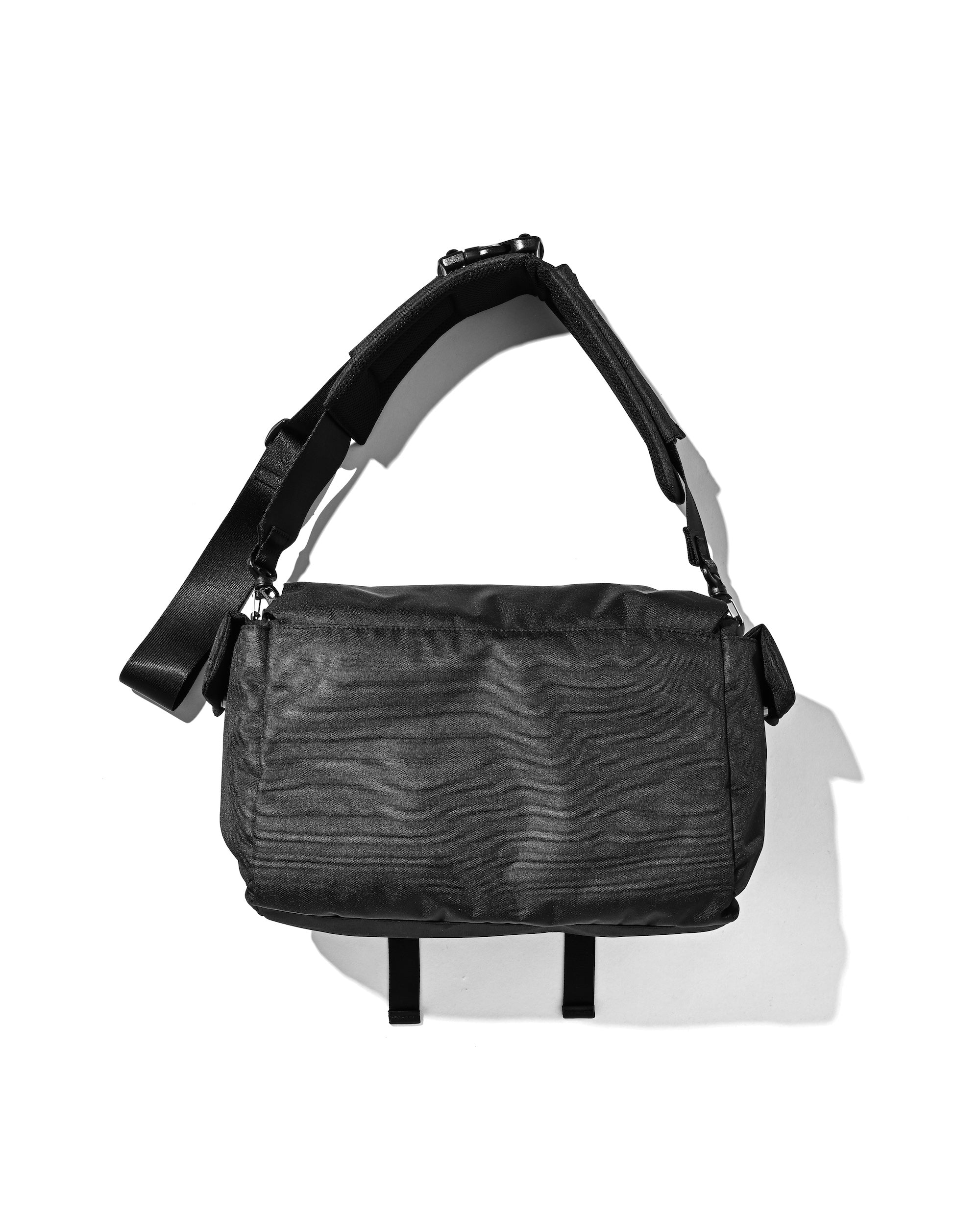 【6.13 SAT 20:00- IN STOCK】JOURNEY CROSS MESSENGER BAG (BLACK)