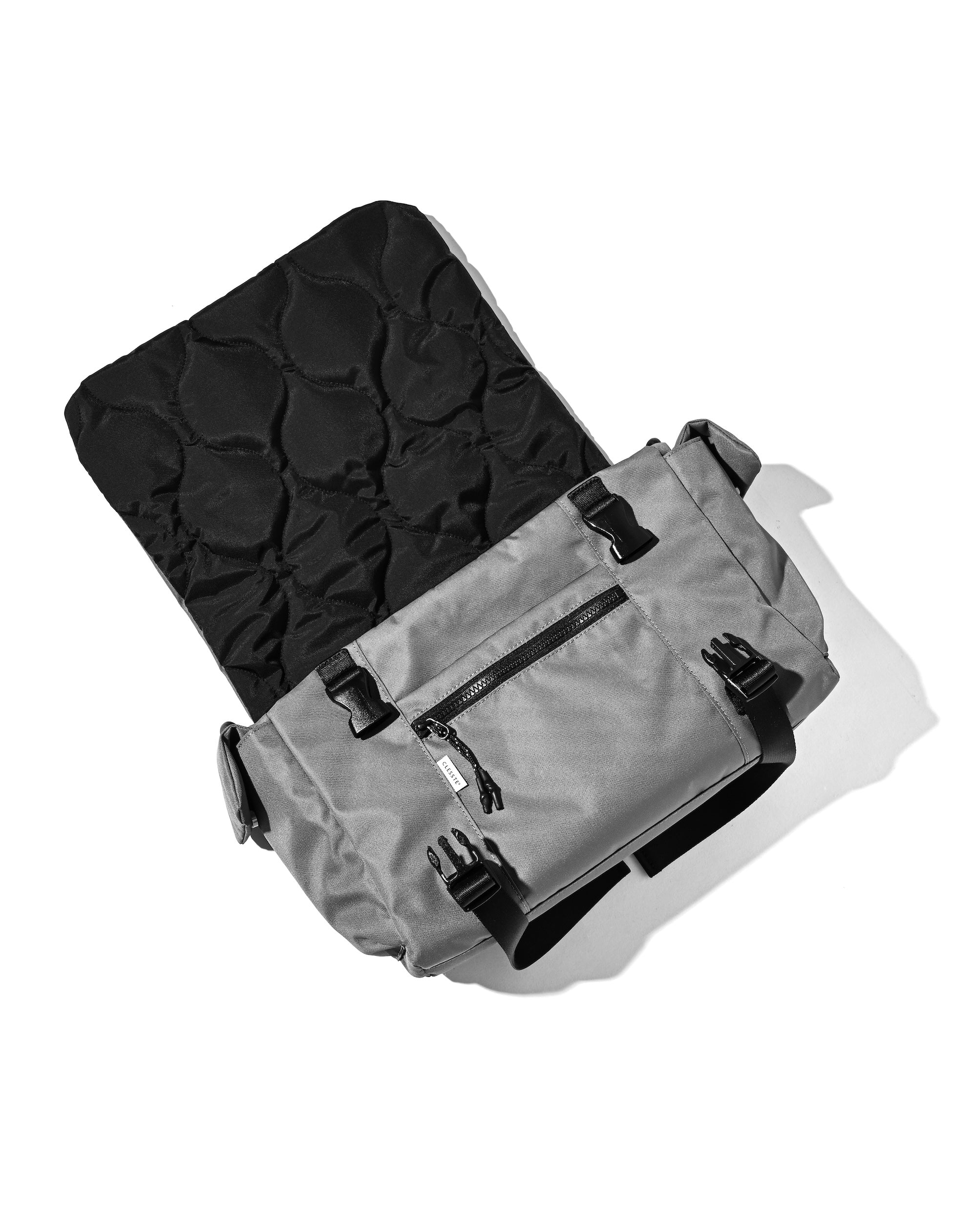 【6.13 SAT 20:00- IN STOCK】JOURNEY CROSS MESSENGER BAG (GRAY)