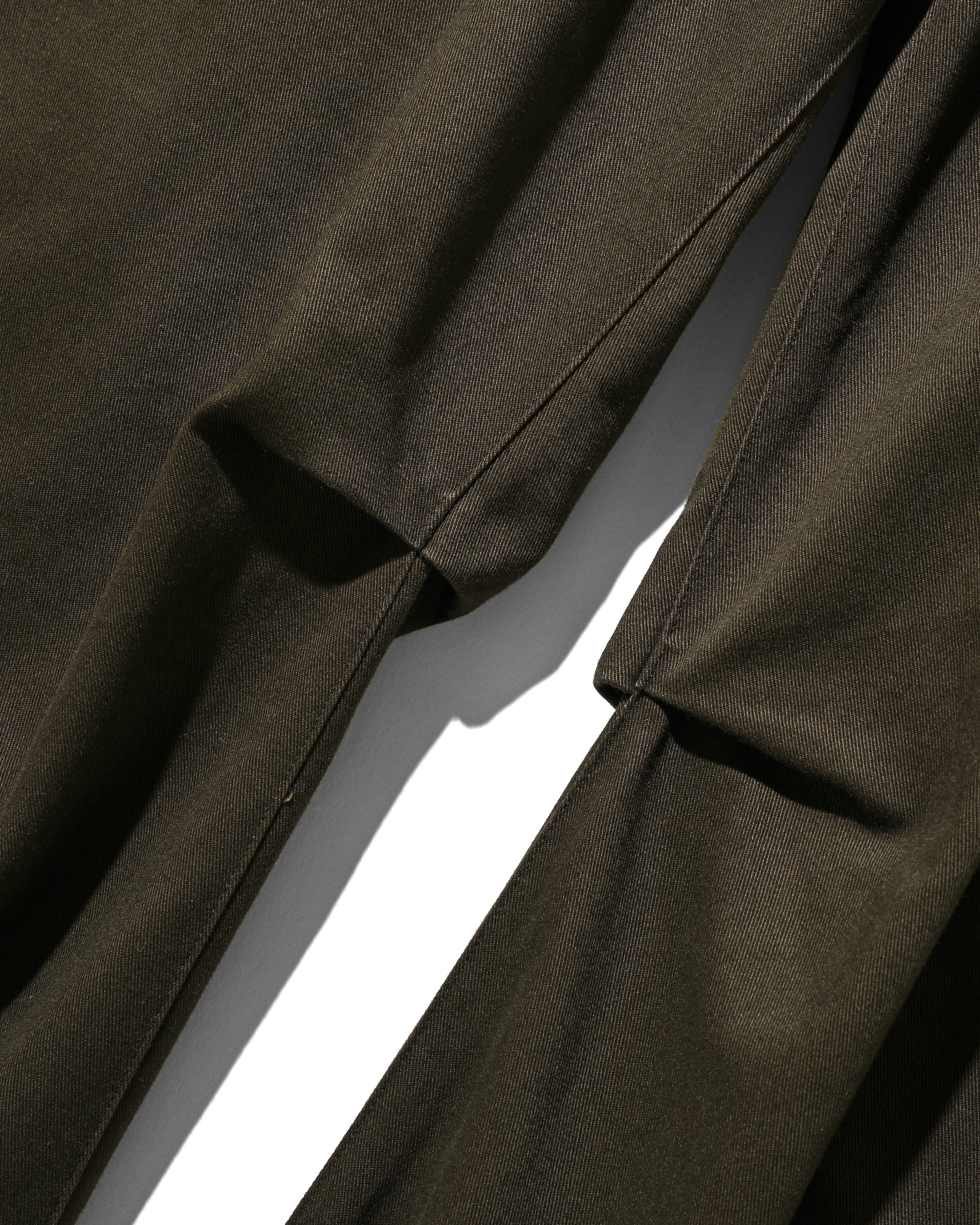 【6.11 WED 20:00- IN STOCK】BARREL LEG EASY PANTS (OLIVE)