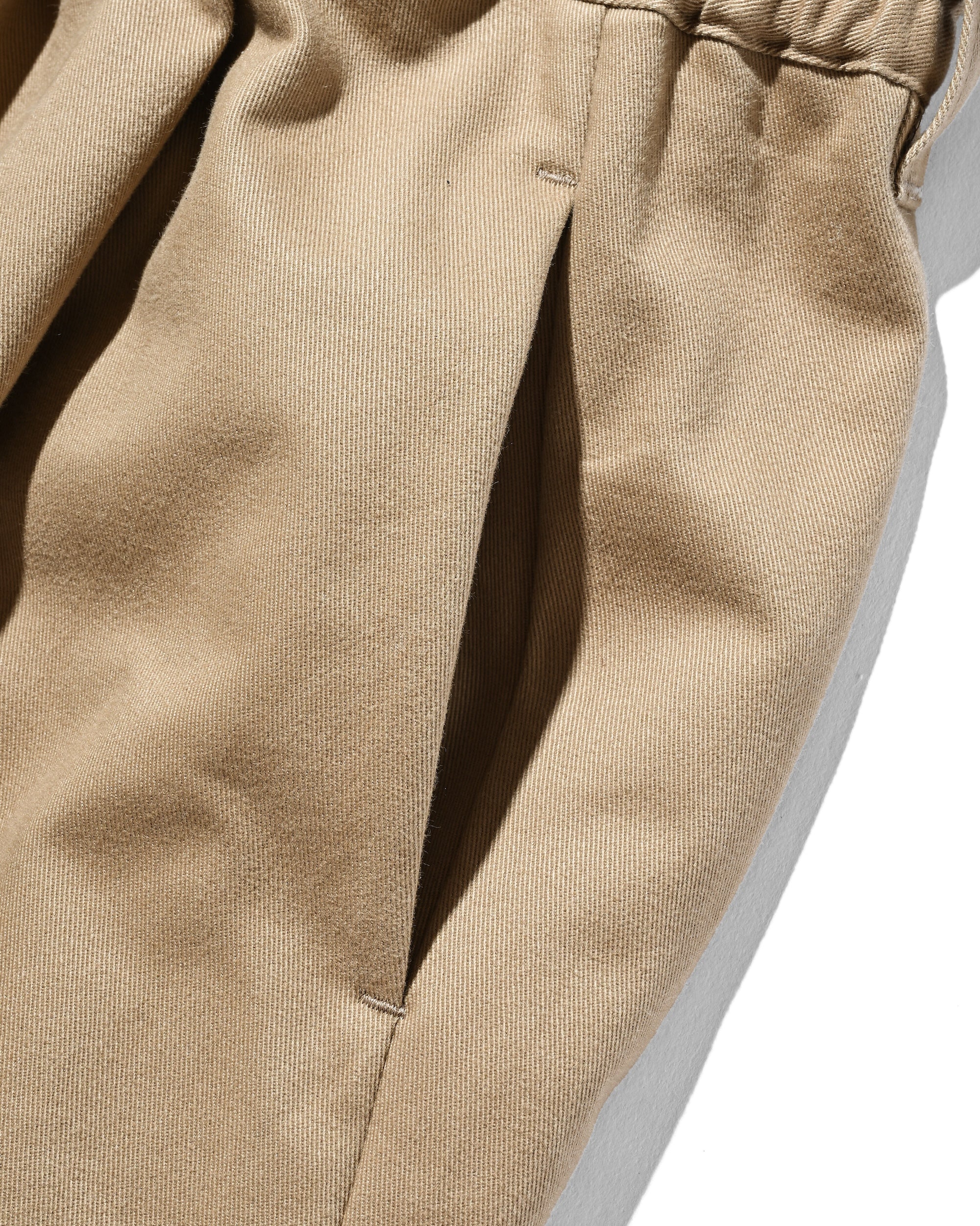 【6.11 WED 20:00- IN STOCK】BARREL LEG EASY PANTS (BEIGE)