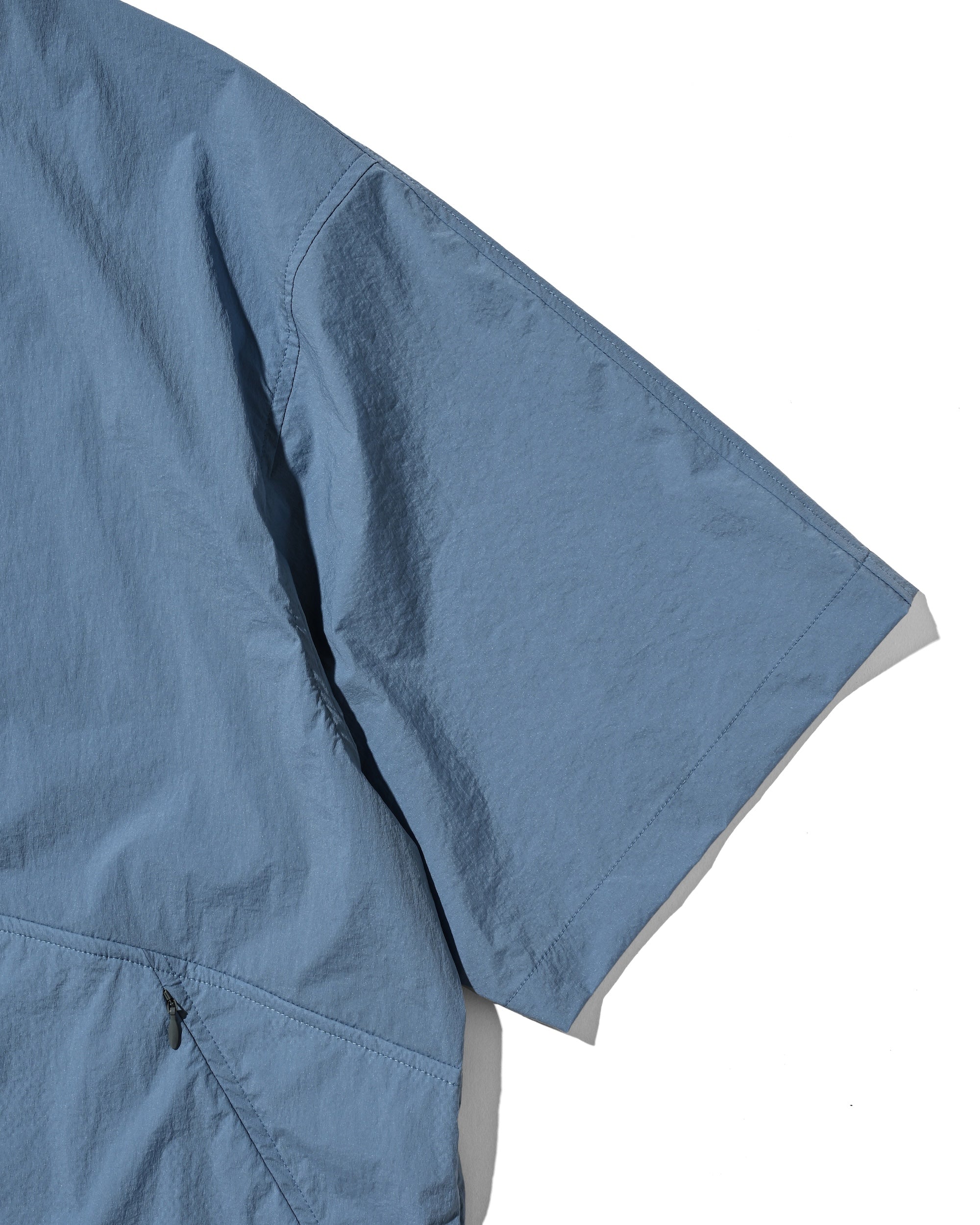 【6.20 SAT 20:00- IN STOCK】HALF ZIP TRAIL S/S SHIRT (SAX BLUE)