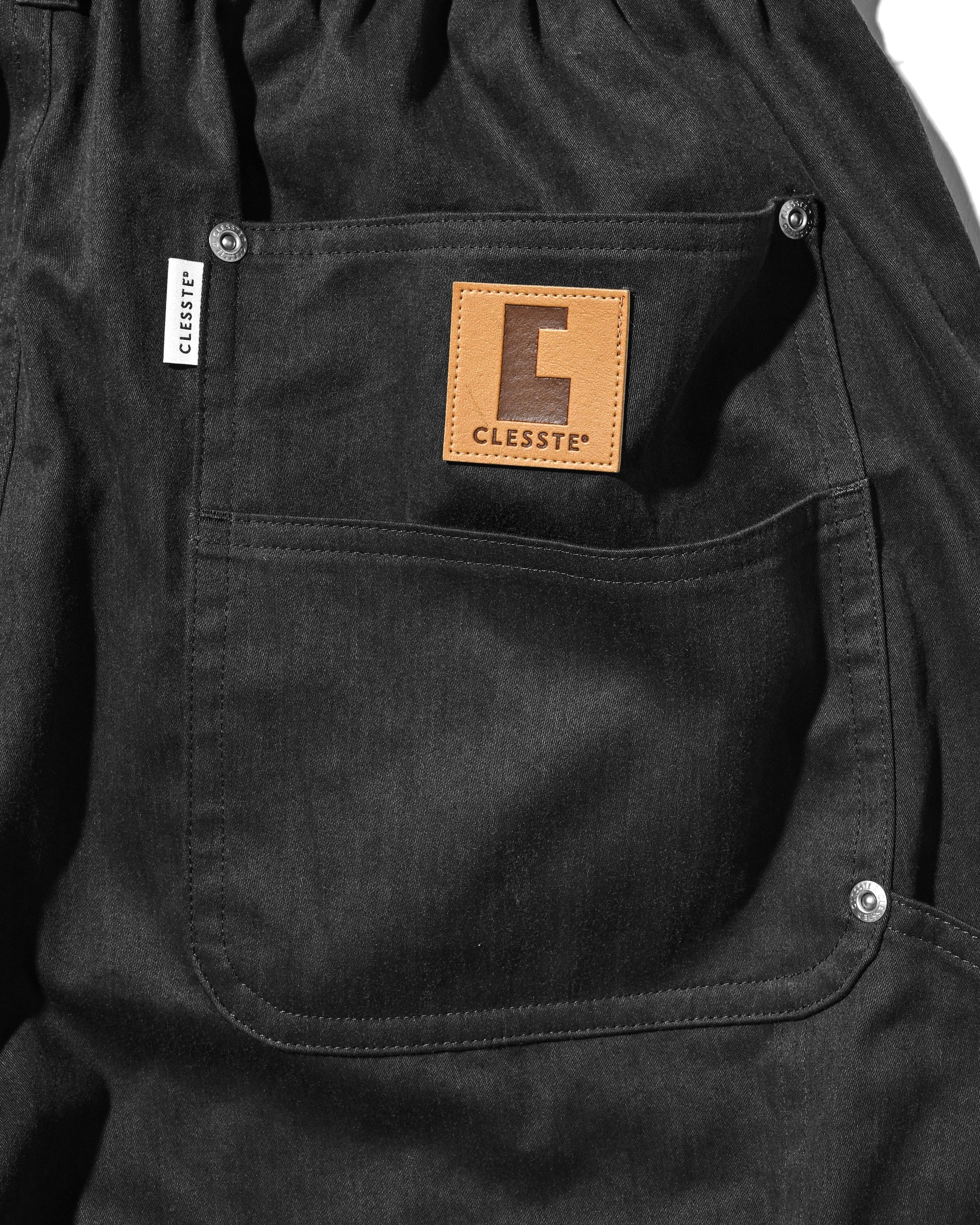 【7.4 SAT 20:00- IN STOCK】VINTAGE EFFECT DOUBLE KNEE WORKER BAGGY HALF PANTS (BLACK)