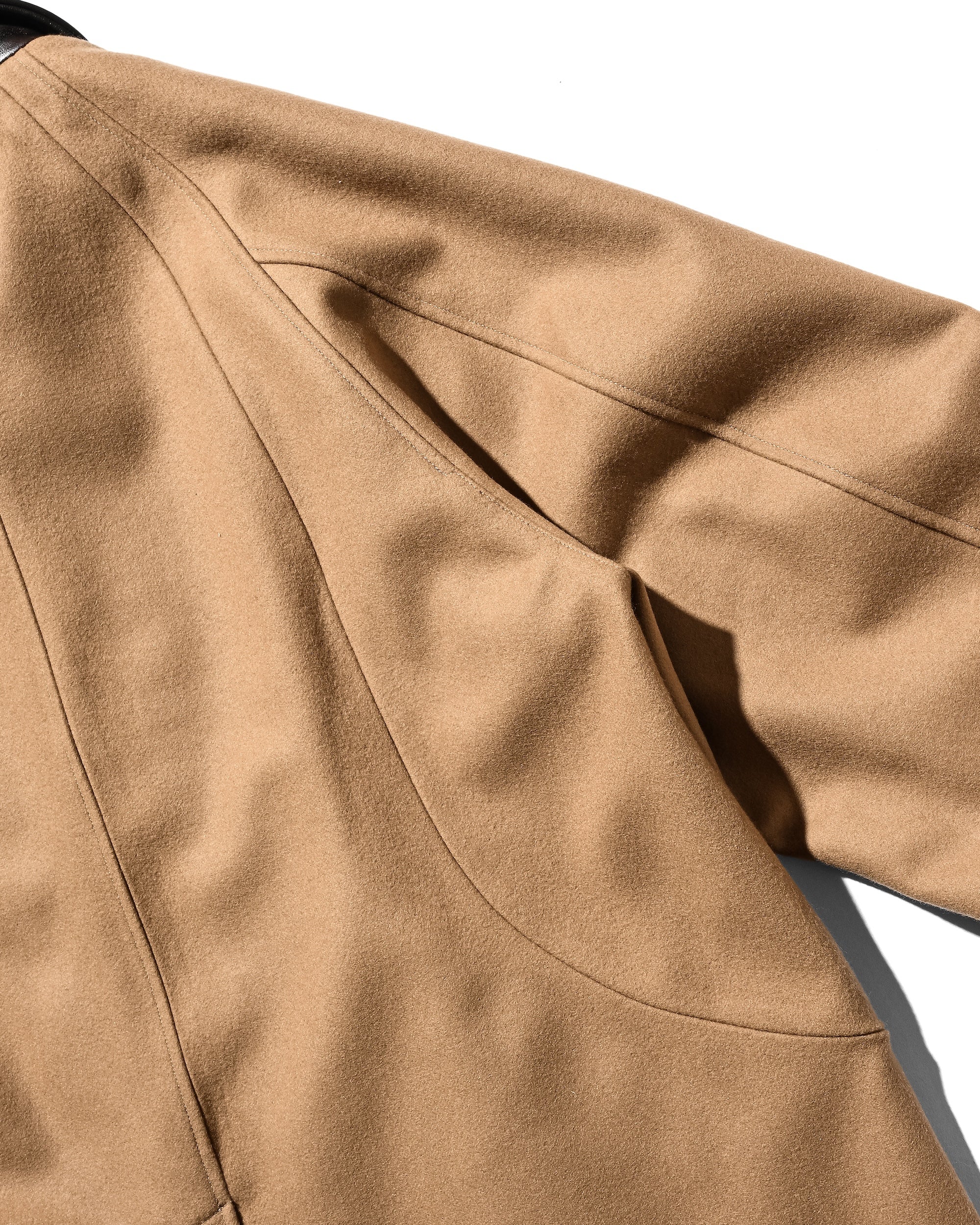 【12.10 WED 20:00- IN STOCK】LEATHER COLLAR WOOL MELTON BALMACAAN COAT (CAMEL)