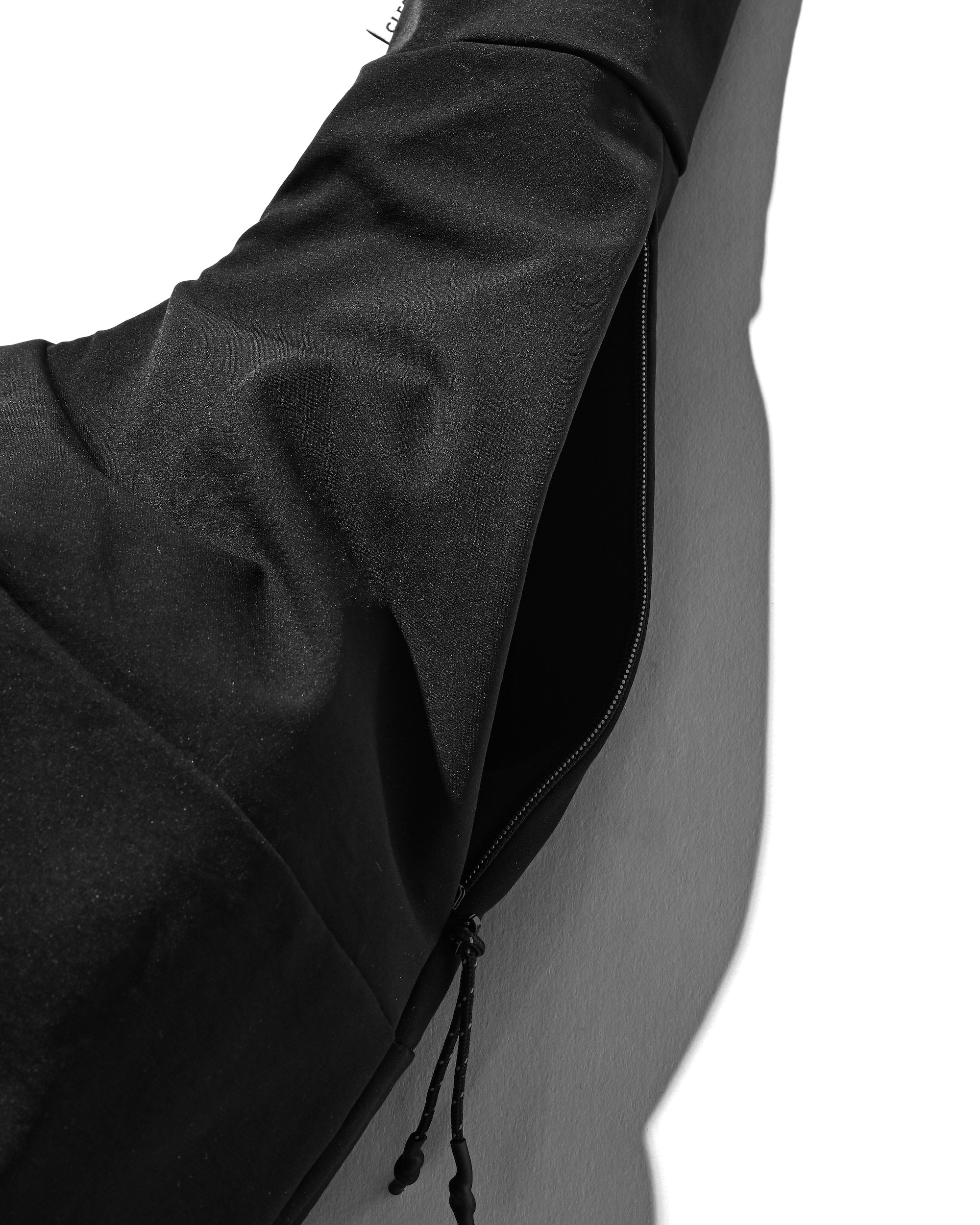 【9.13 SAT 20:00- IN STOCK】SOFT SHELL SYSTEM ADJUSTER BAG