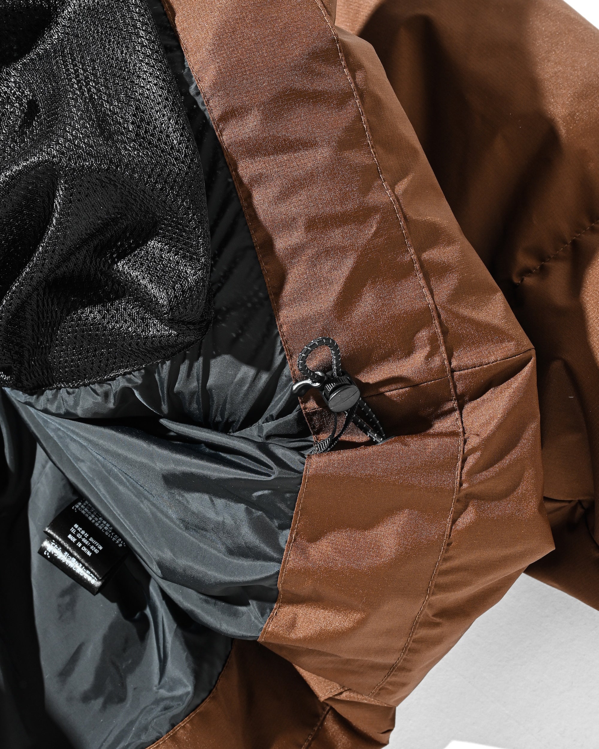 phenix WINDSTOPPER® by GORE-TEX LABS CITY DOWN JACKET (CHOCOLATE BROW