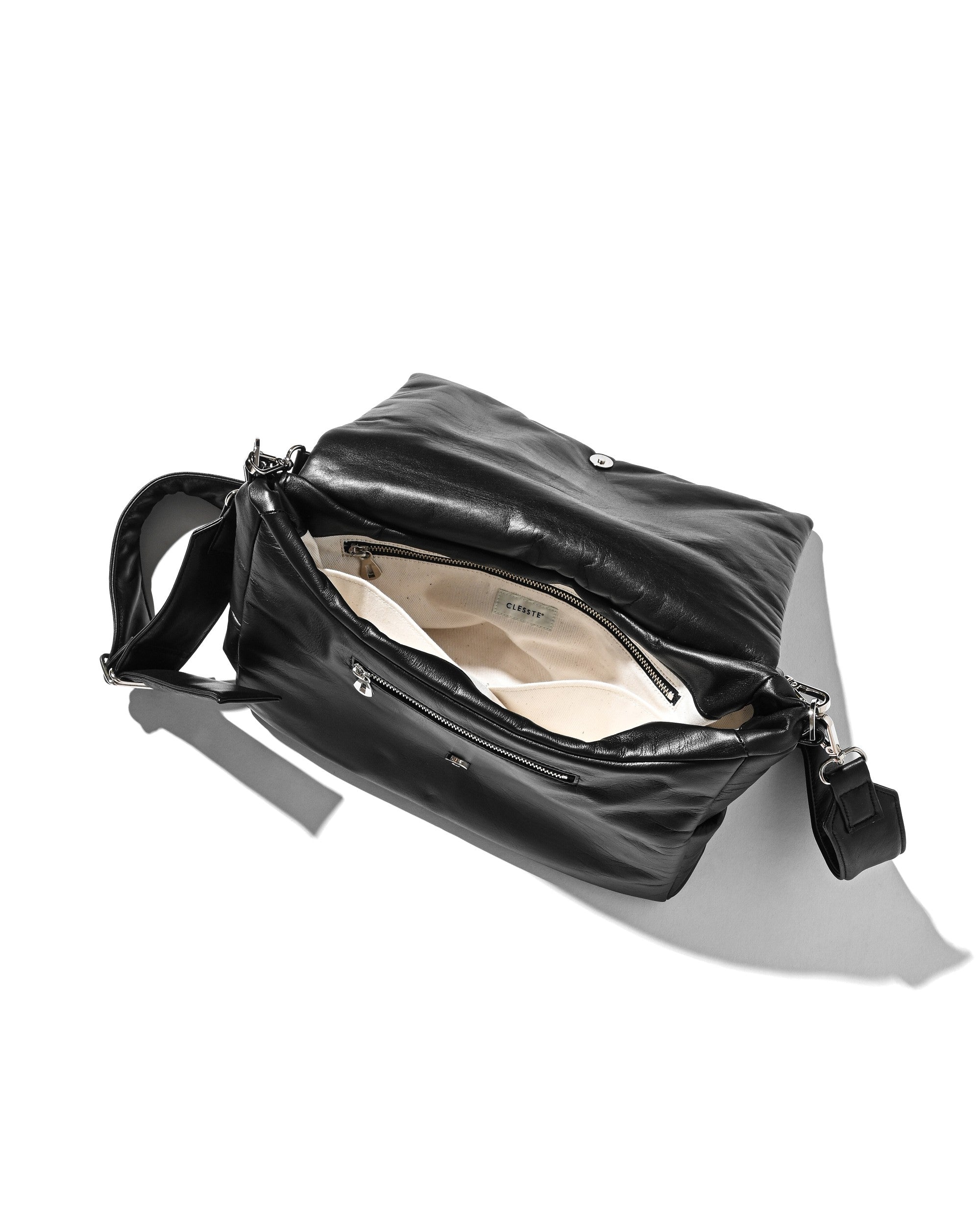 【7.18 SAT 20:00- IN STOCK】LEATHER PADDED FLAP HOLIDAY BAG