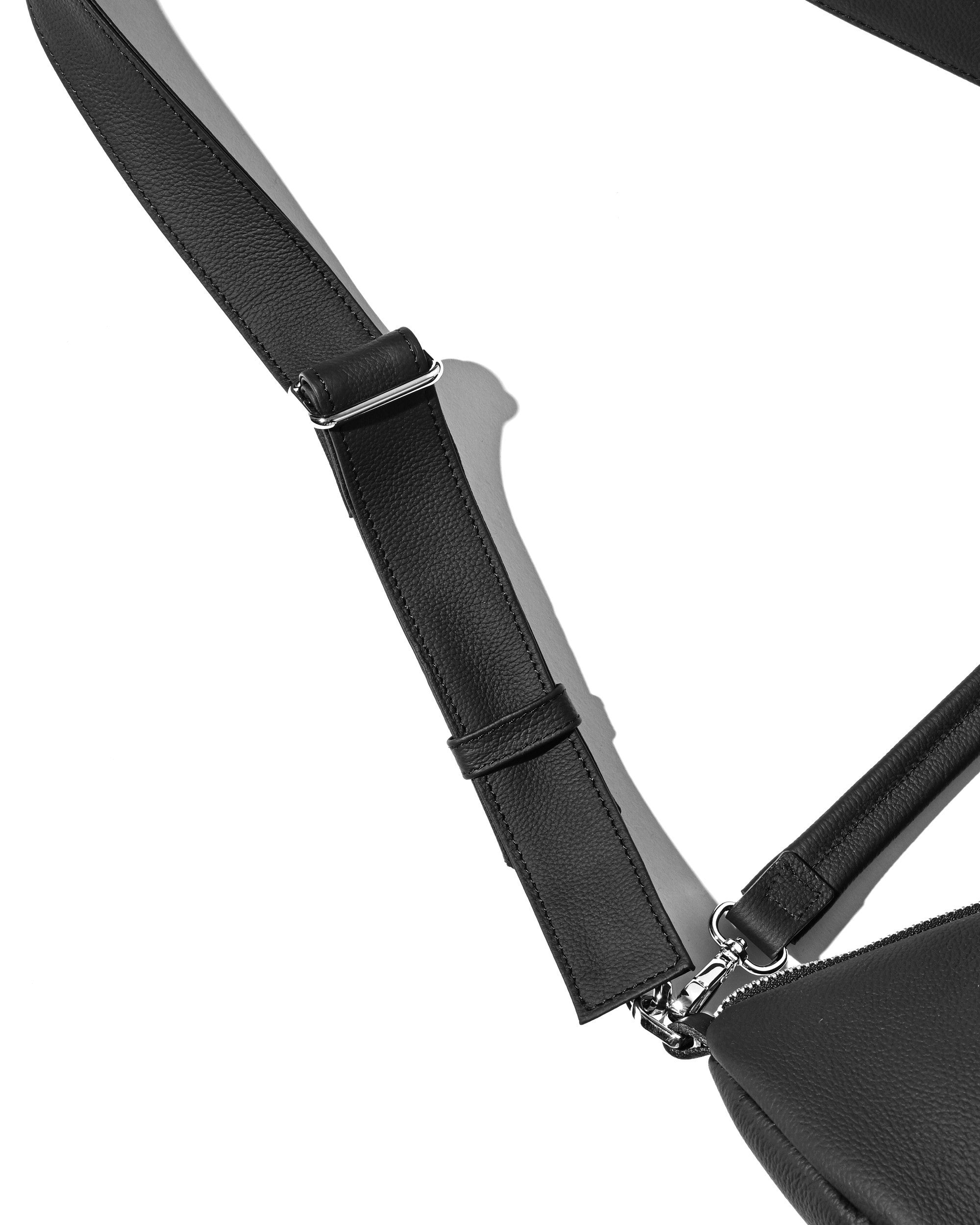 【8.15 SAT 20:00- IN STOCK】GRAIN LEATHER DAYOFF BAG (BLACK)