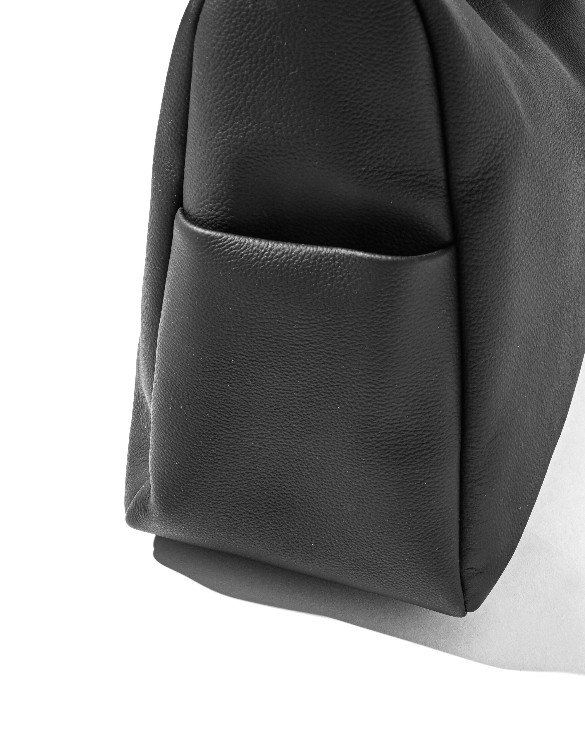 【8.15 SAT 20:00- IN STOCK】GRAIN LEATHER DAYOFF BAG LARGE