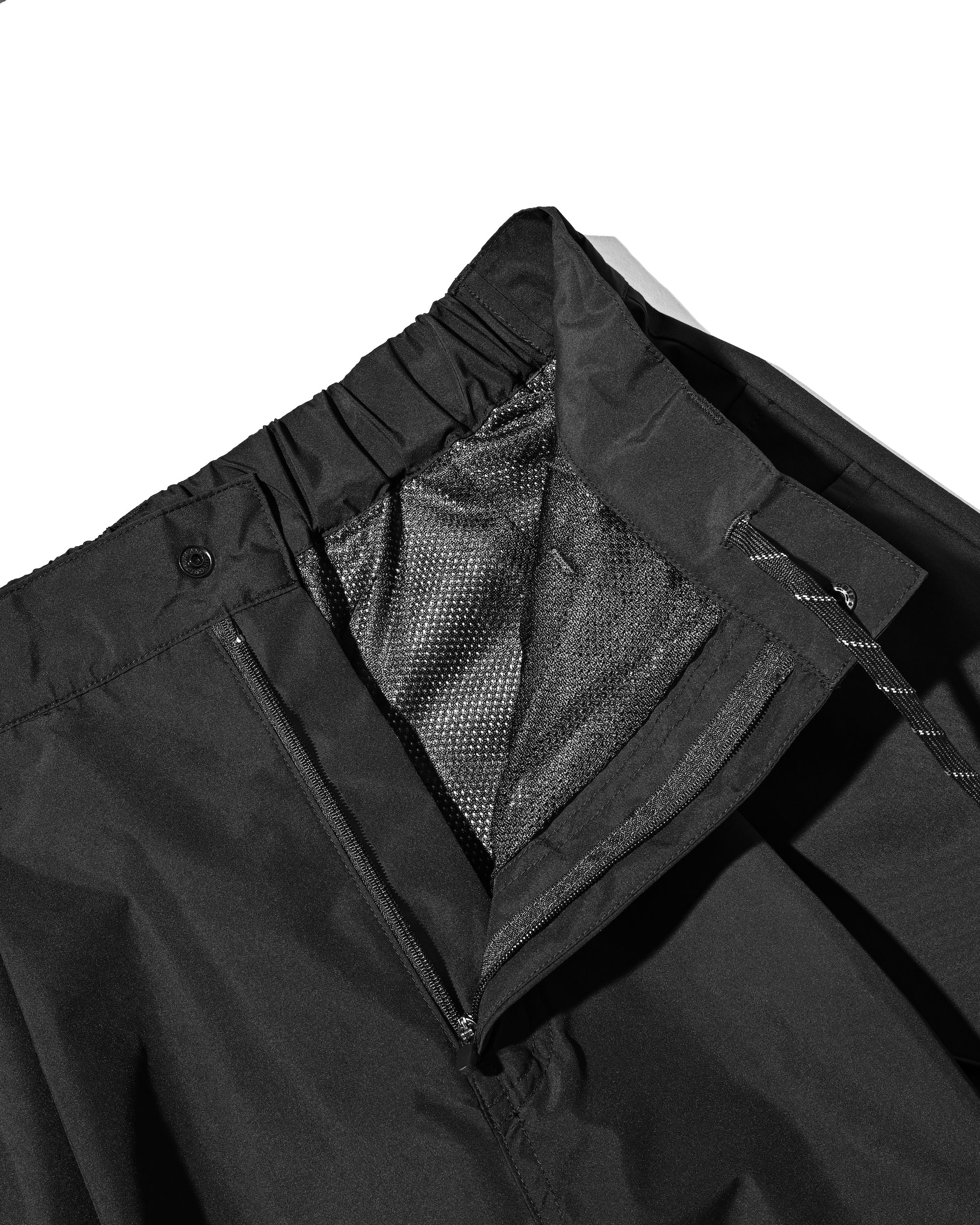 【7.8 WED 20:00- IN STOCK】+PHENIX WINDSTOPPER® BY GORE-TEX LABS TWILL CITY MASSIVE UTILITY HALF PANTS (BLACK)