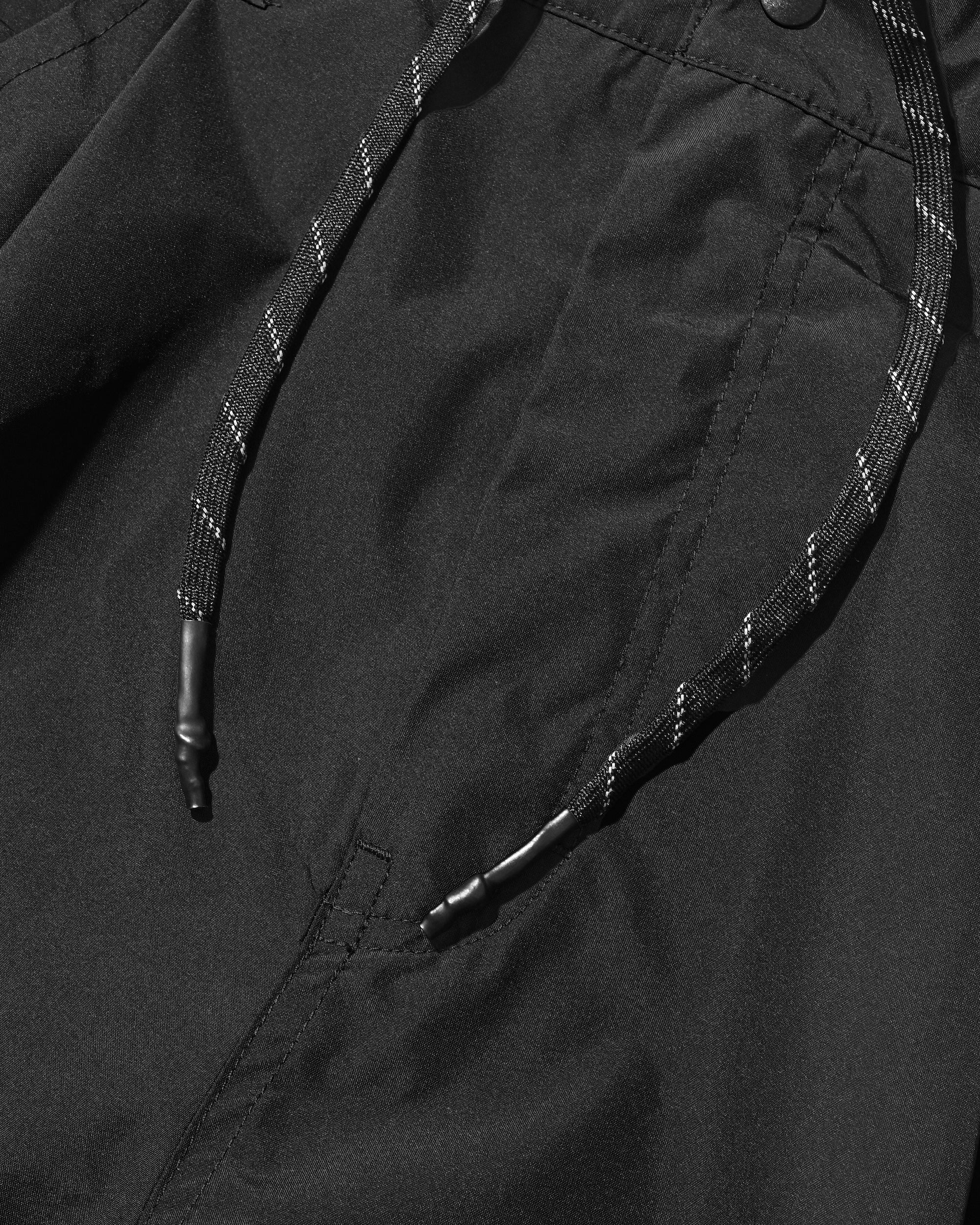【7.8 WED 20:00- IN STOCK】+PHENIX WINDSTOPPER® BY GORE-TEX LABS TWILL CITY MASSIVE UTILITY HALF PANTS (BLACK)