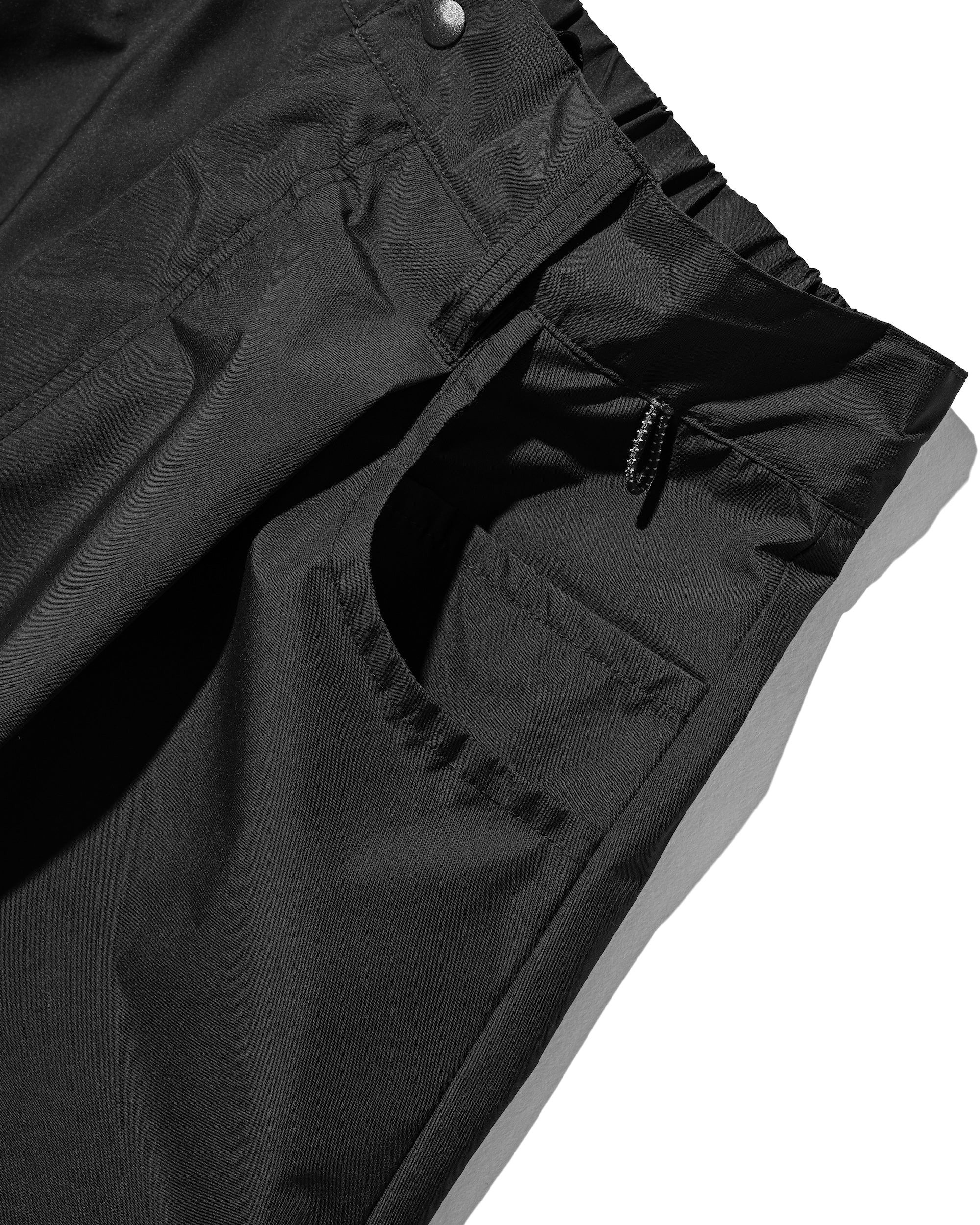 【7.8 WED 20:00- IN STOCK】+PHENIX WINDSTOPPER® BY GORE-TEX LABS TWILL CITY MASSIVE UTILITY HALF PANTS (BLACK)