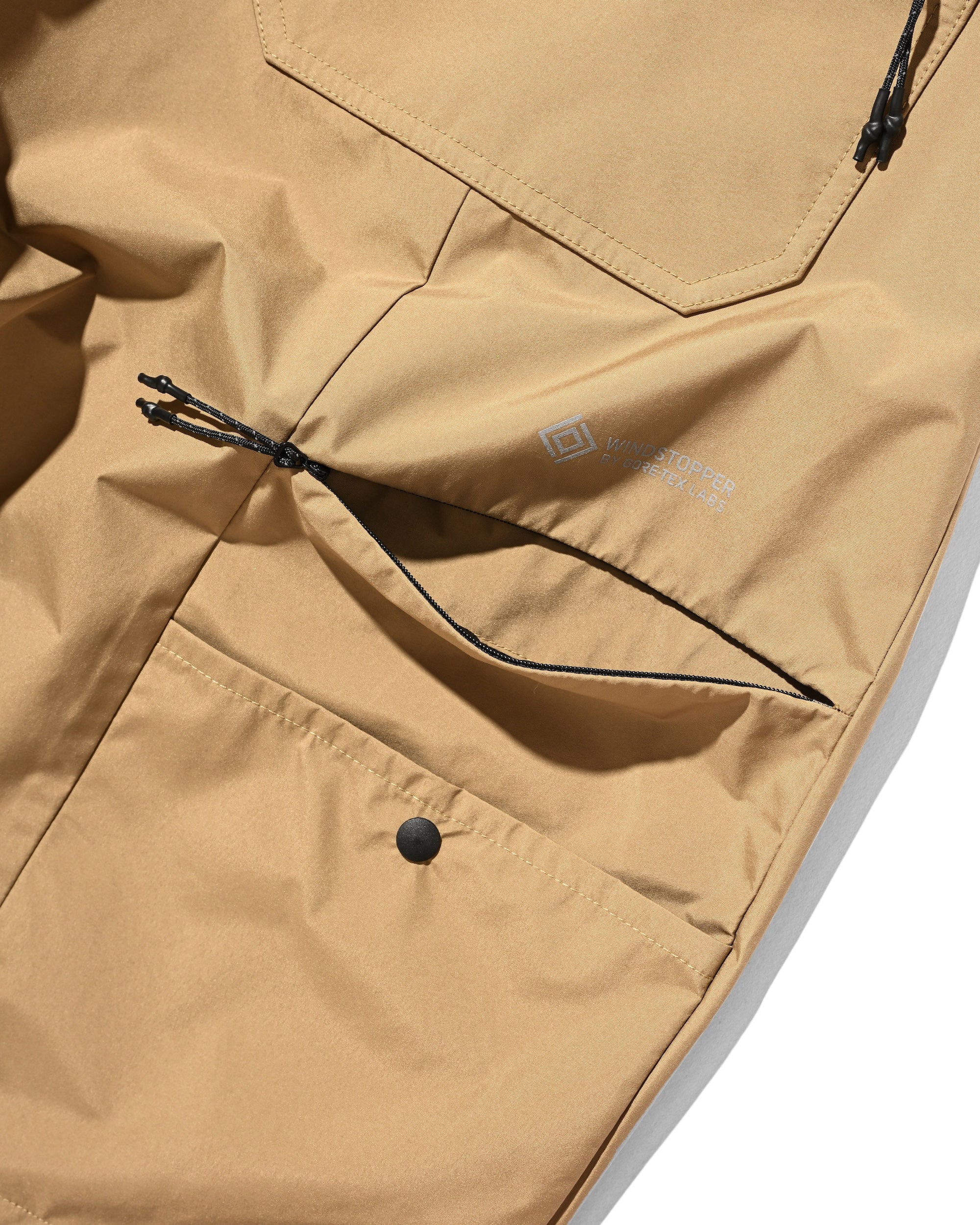 【7.8 WED 20:00- IN STOCK】+PHENIX WINDSTOPPER® BY GORE-TEX LABS TWILL CITY MASSIVE UTILITY HALF PANTS (CAMEL BEIGE)
