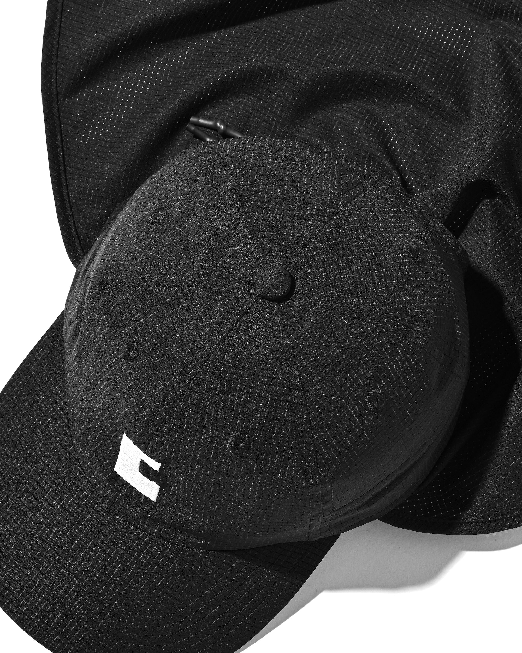 【7.11 SAT 20:00- IN STOCK】"C"ACTIVE CITY SUNSHADE CAP (BLACK×WHITE)