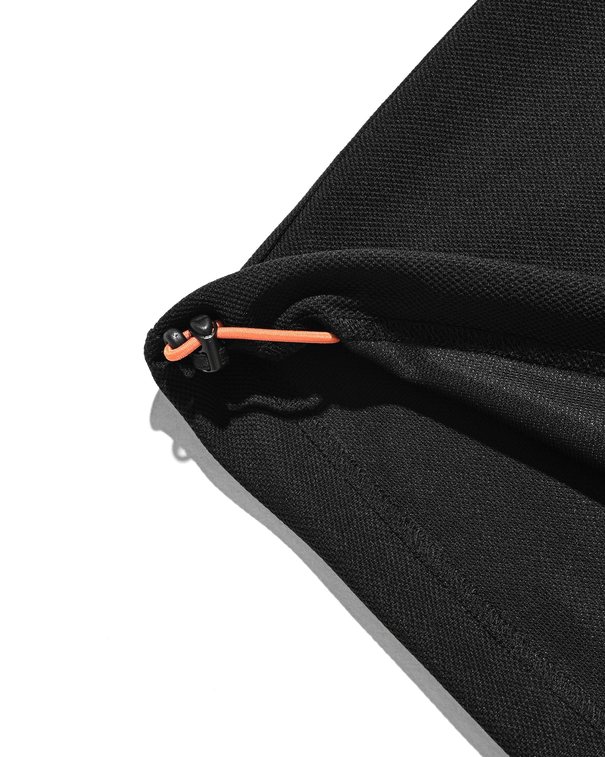 【8.12 WED 20:00- IN STOCK】ACTIVE CITY HENLEY NECK S/S T-SHIRT (BLACK)